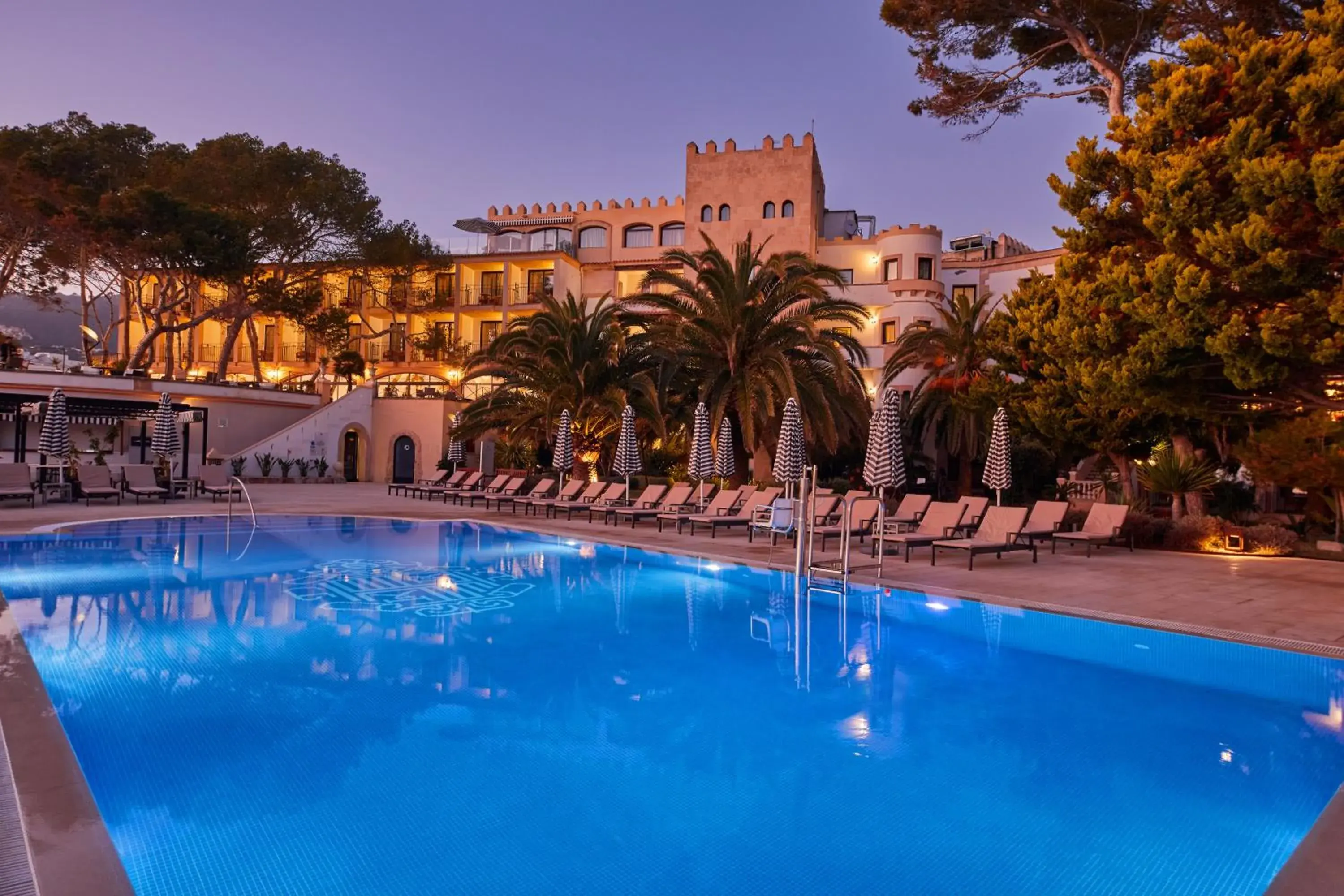 Property building in Secrets Mallorca Villamil Resort & Spa - Adults Only (+18) Property building in Secrets Mallorca Villamil Resort & Spa - Adults Only (+18)