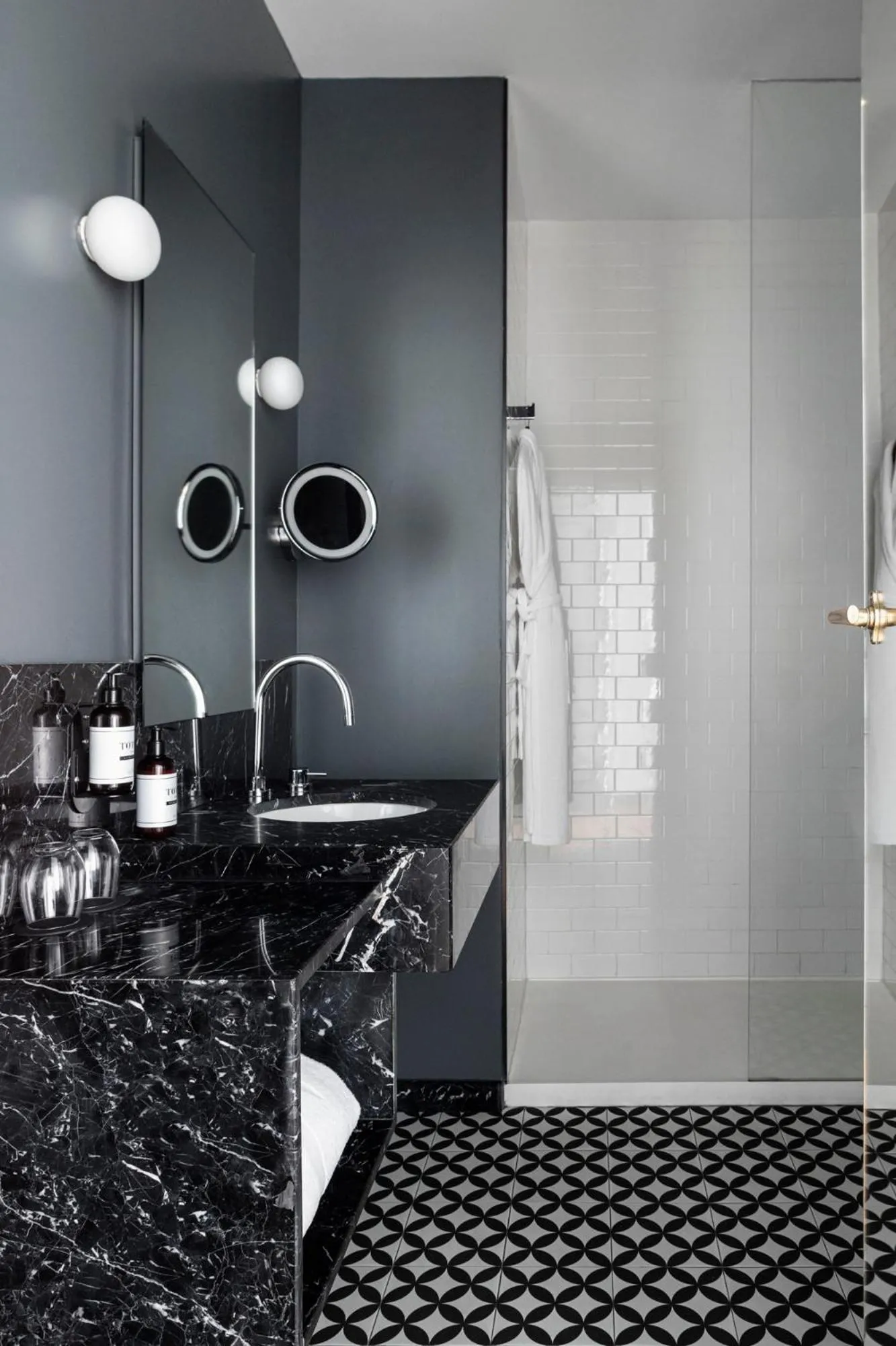 Bathroom in TÓTEM Madrid, a Small Luxury Hotel of the World