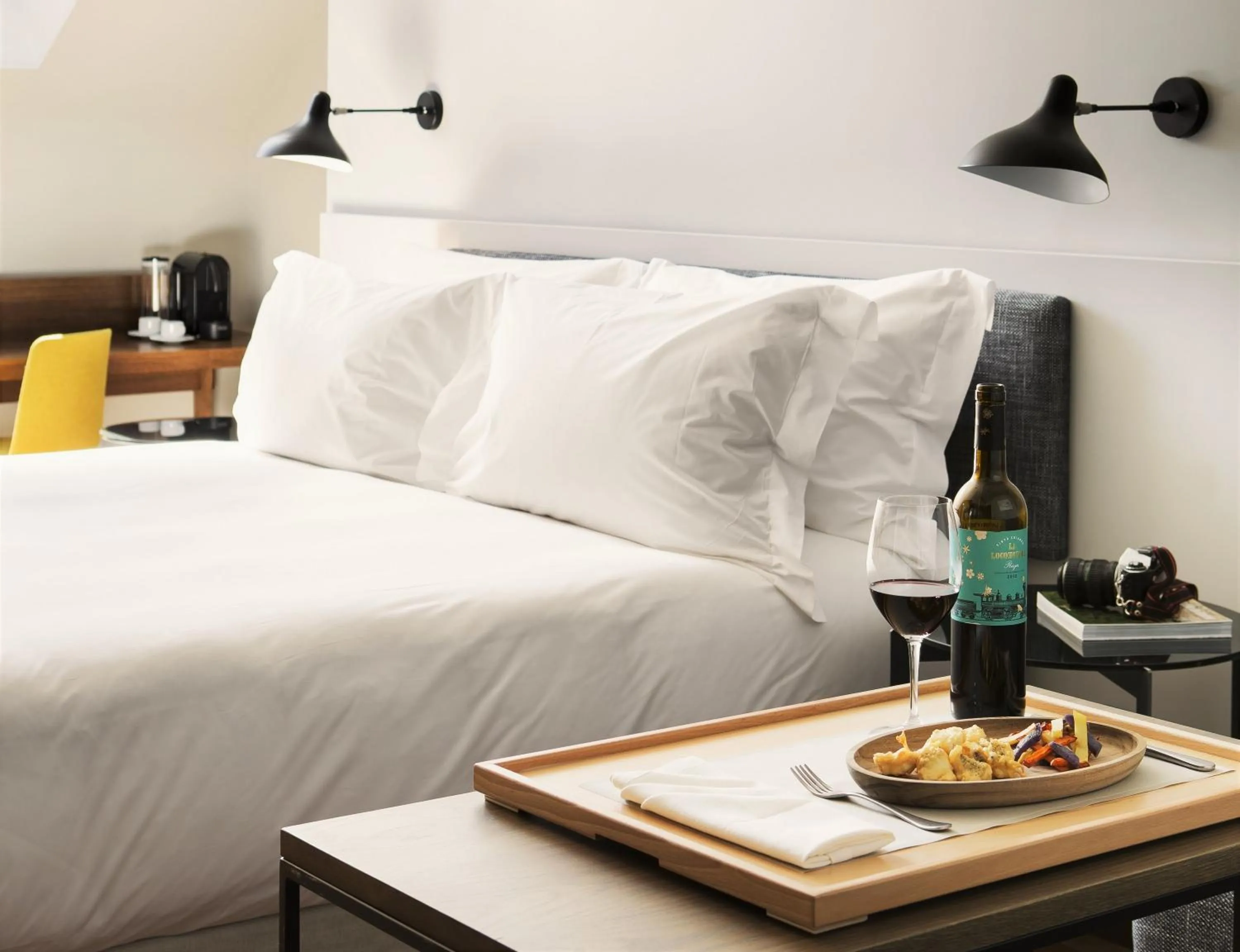 Bedroom, Bed in TÓTEM Madrid, a Small Luxury Hotel of the World