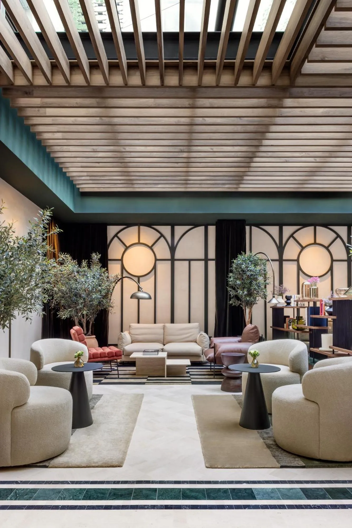 Lobby or reception in TÓTEM Madrid, a Small Luxury Hotel of the World