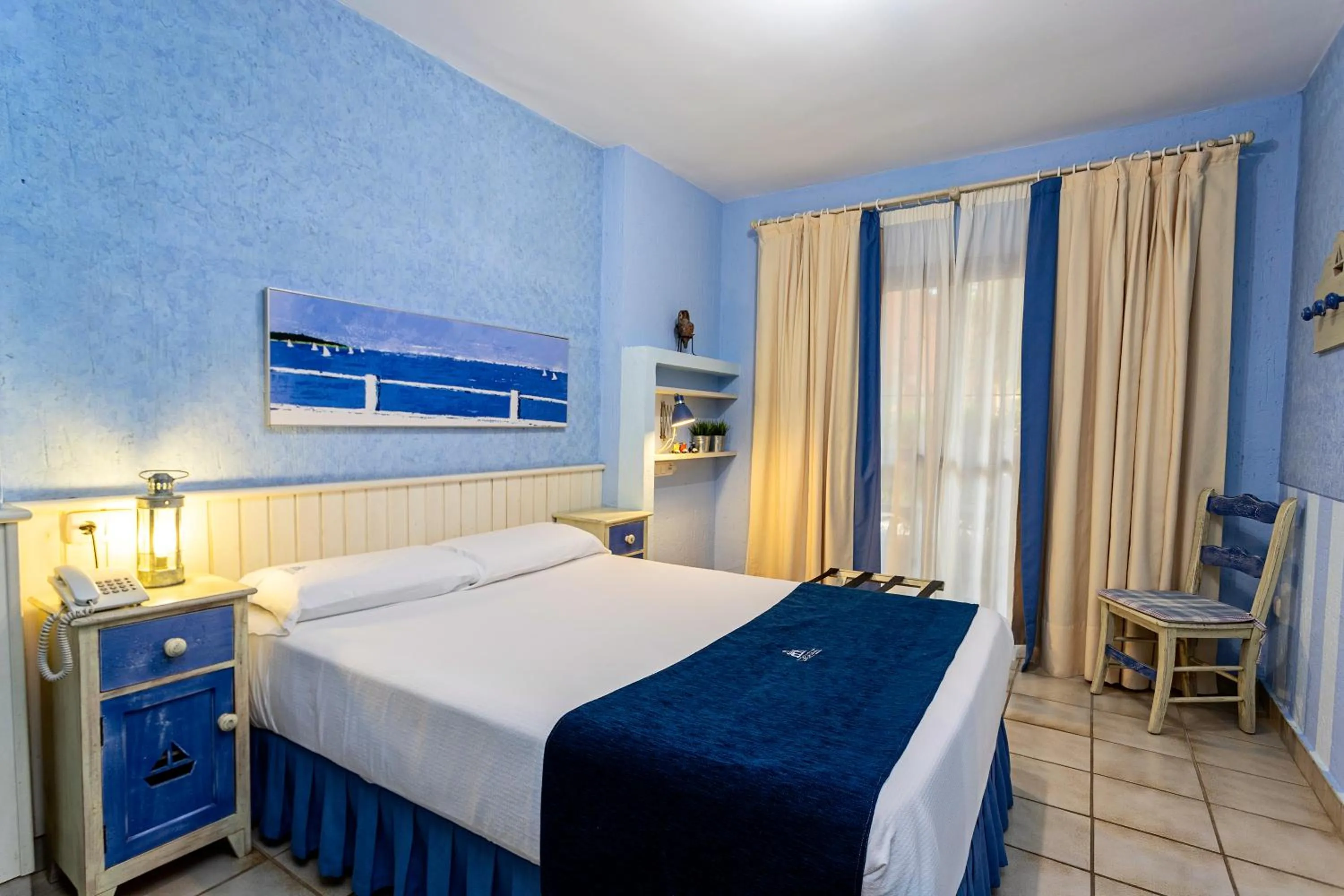 Decorative detail, Bed in Apartahotel La Espadaña