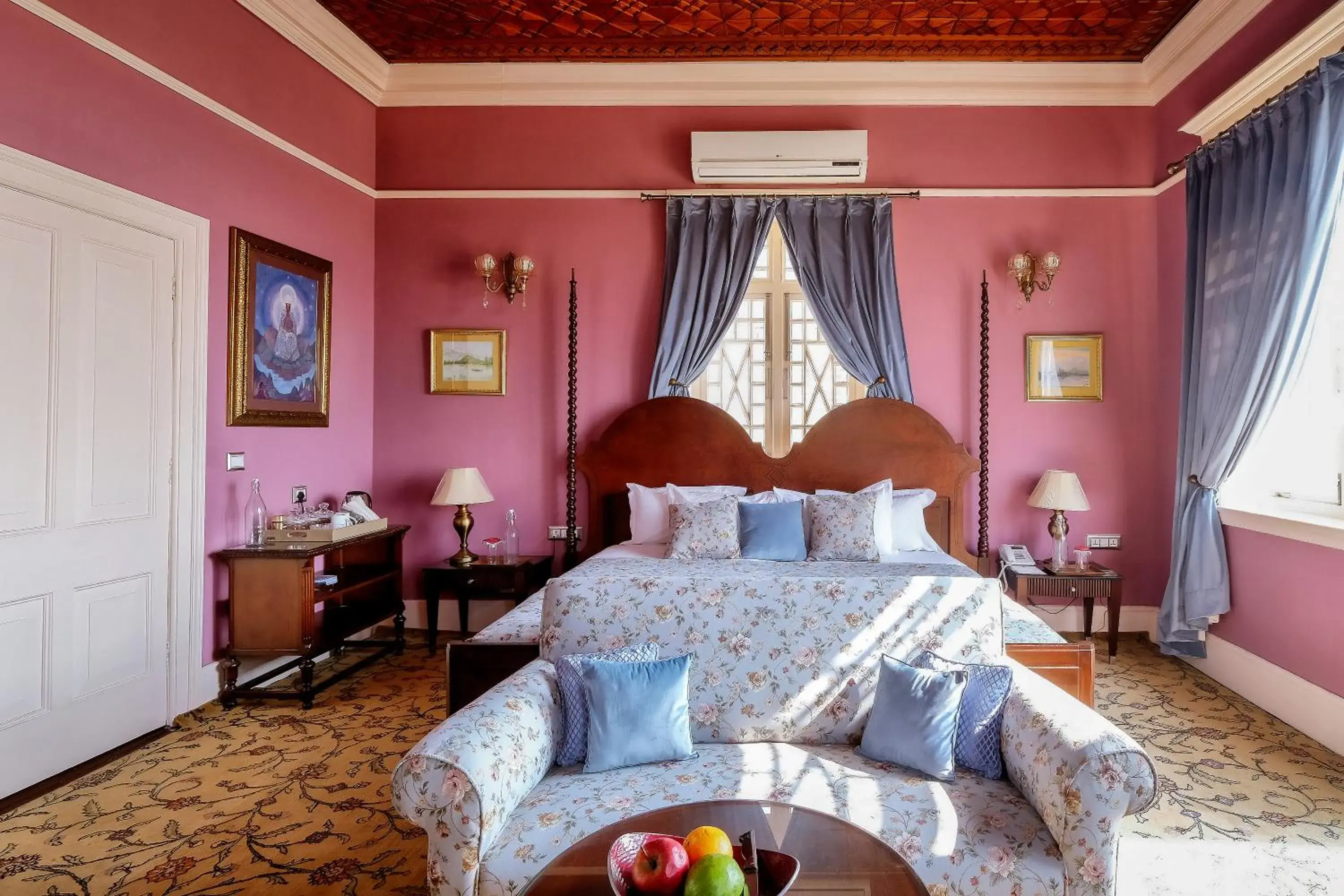 Double Room in Karan Mahal Double Room in Karan Mahal