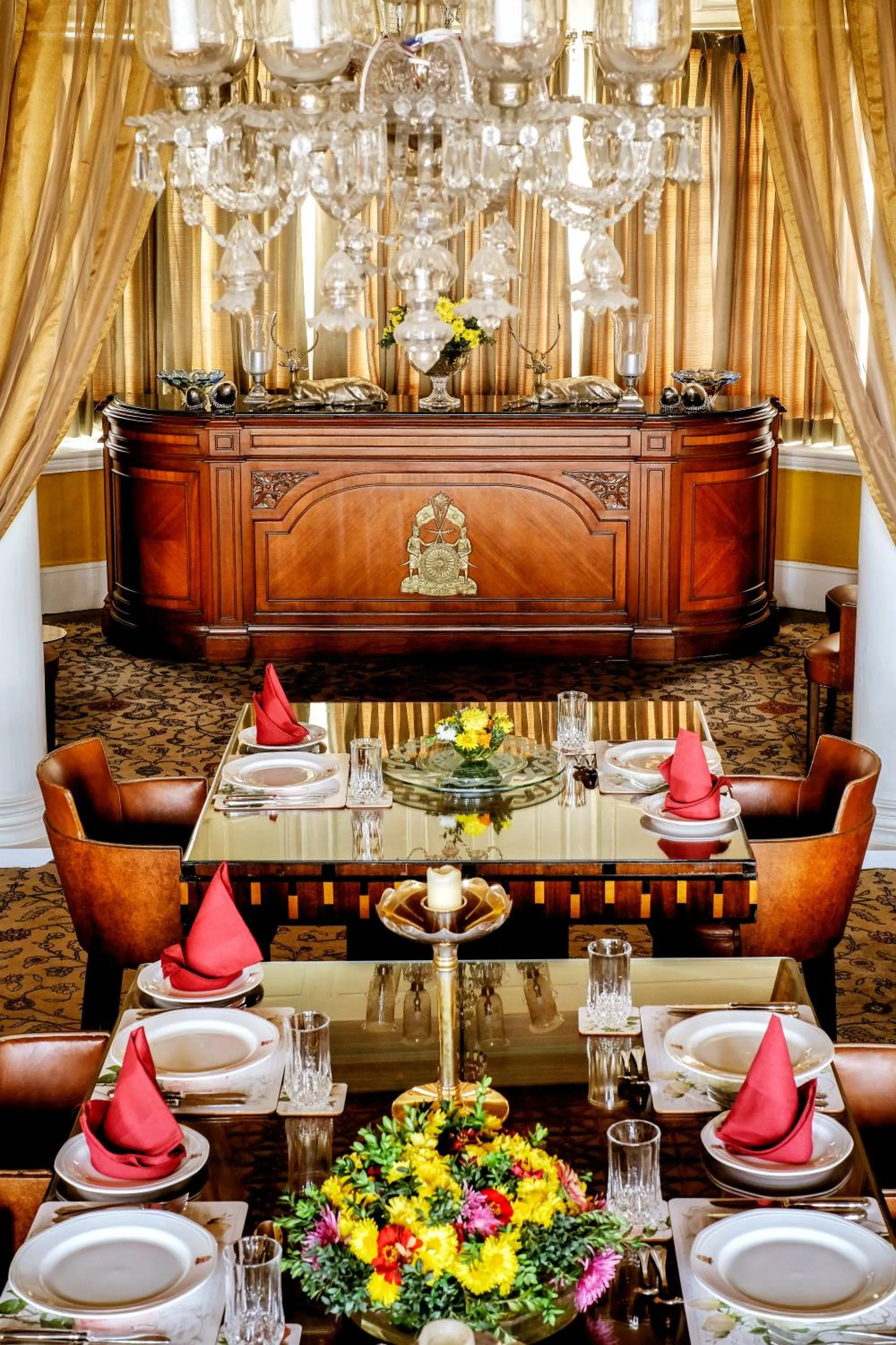 Food and drinks in Karan Mahal