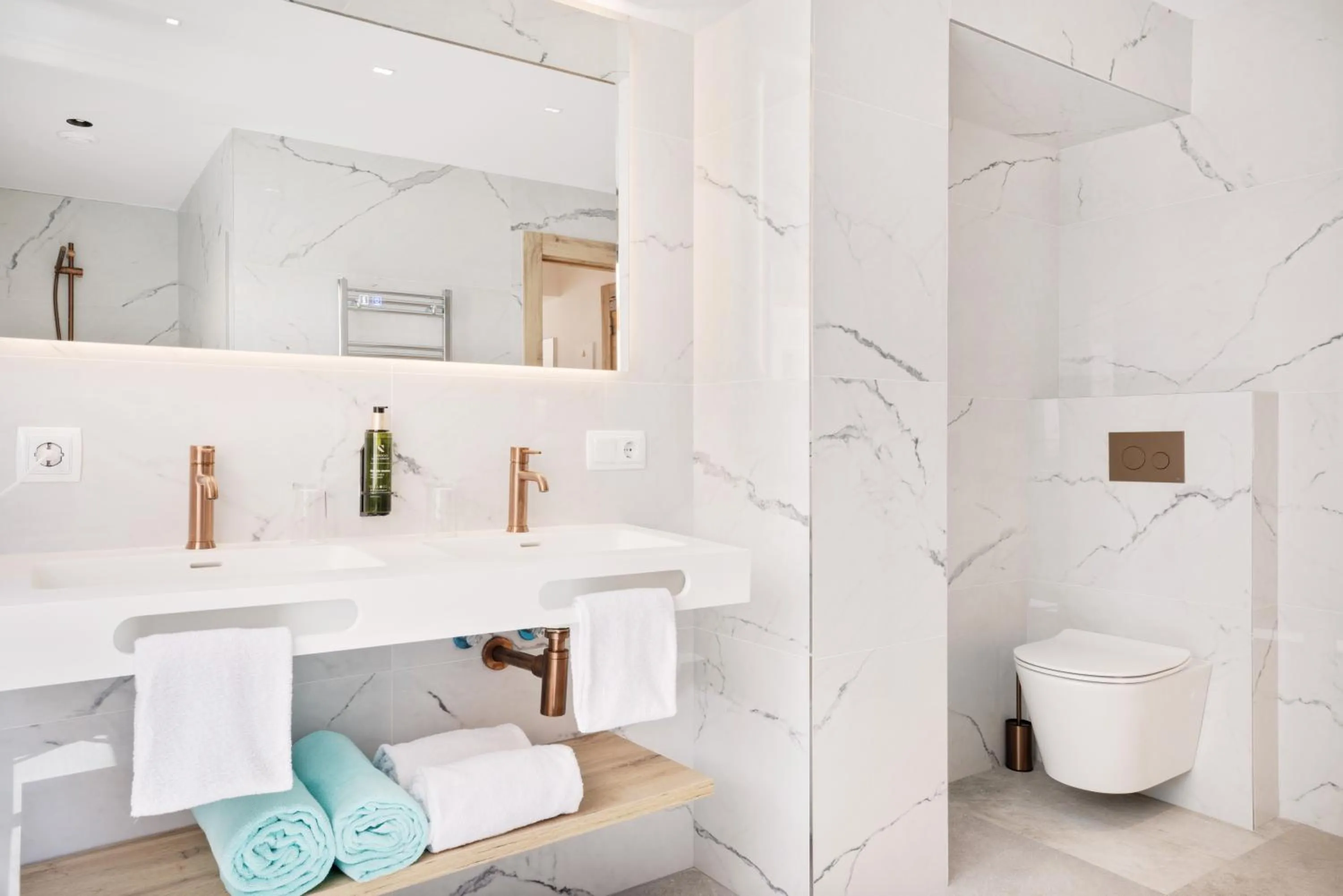 Shower in Hotel Ipanema Beach