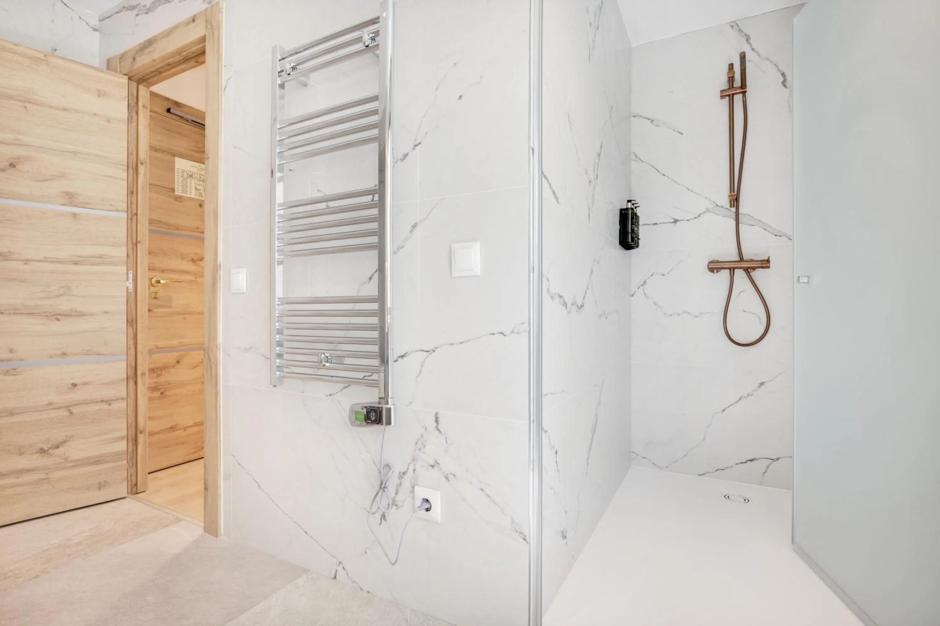 Shower in Hotel Ipanema Beach