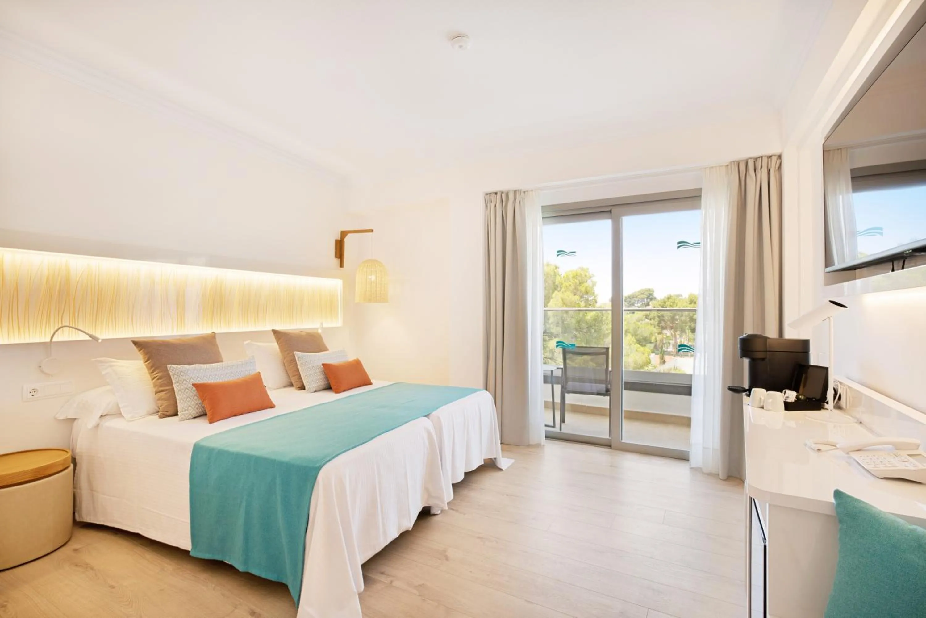 Bed in Hotel Ipanema Beach