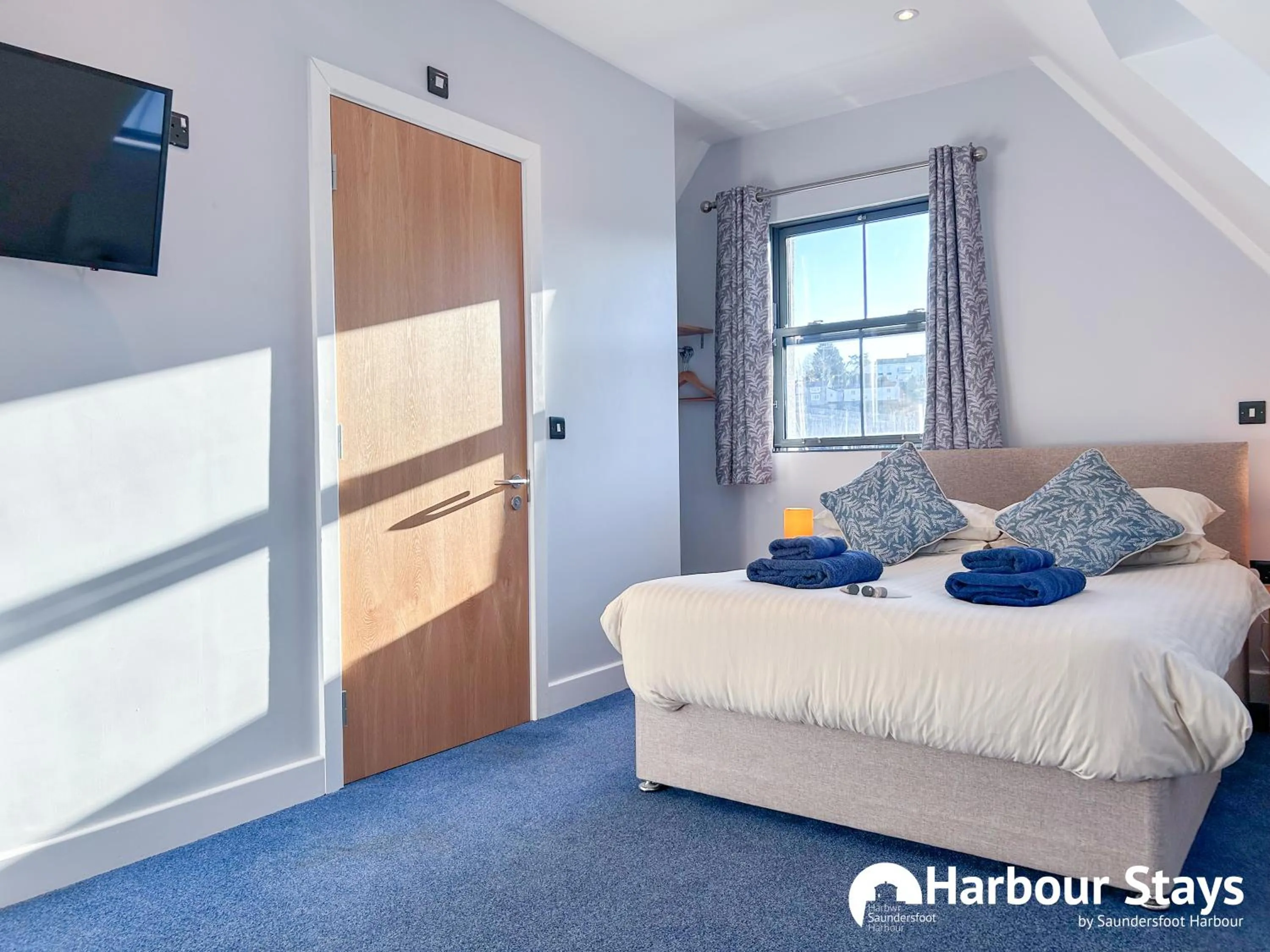 Bed in Harbour Stays at Ocean Square