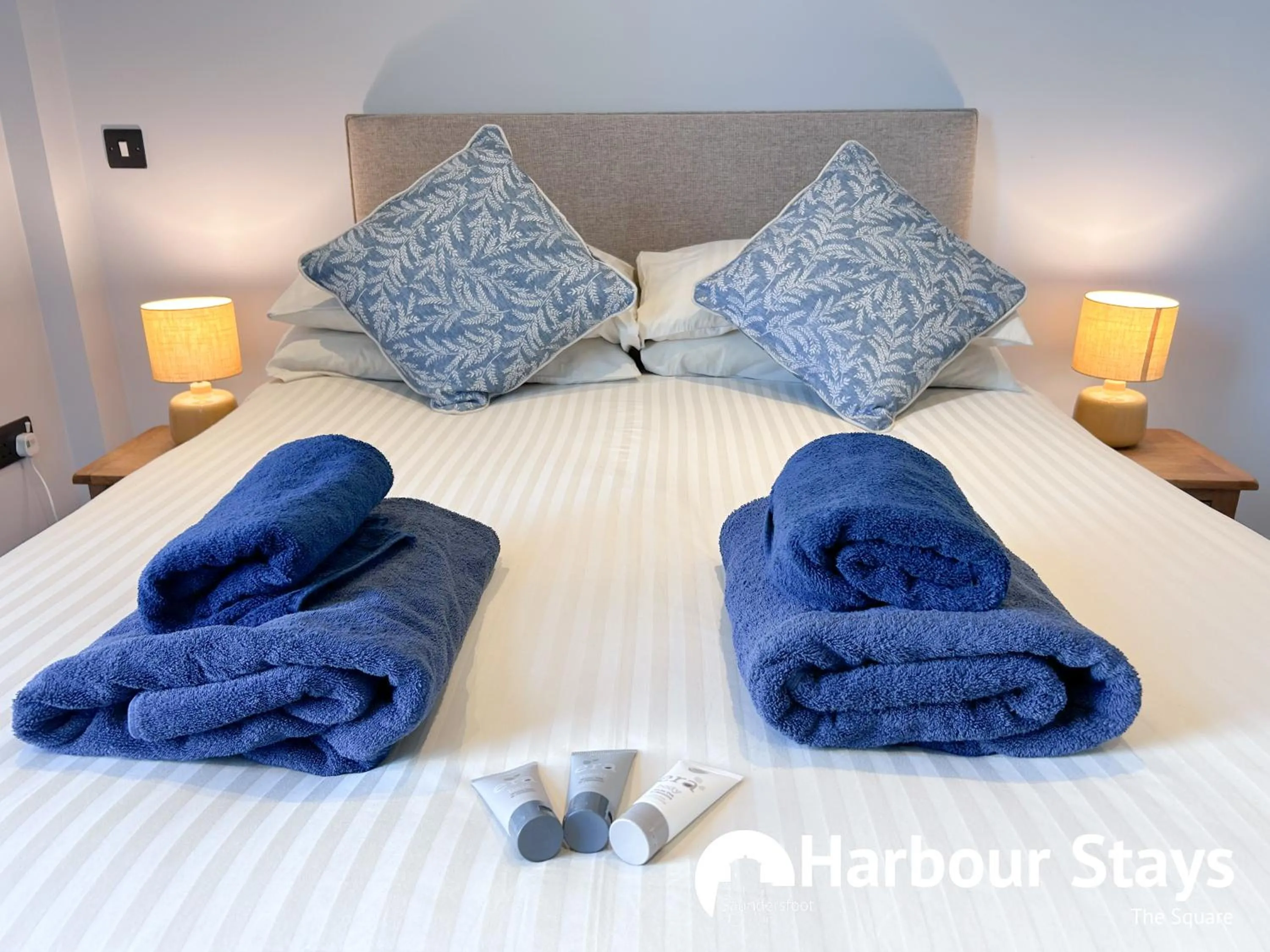 Bed in Harbour Stays at Ocean Square