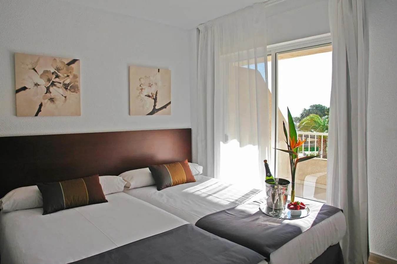 Bed in Palmera Beach