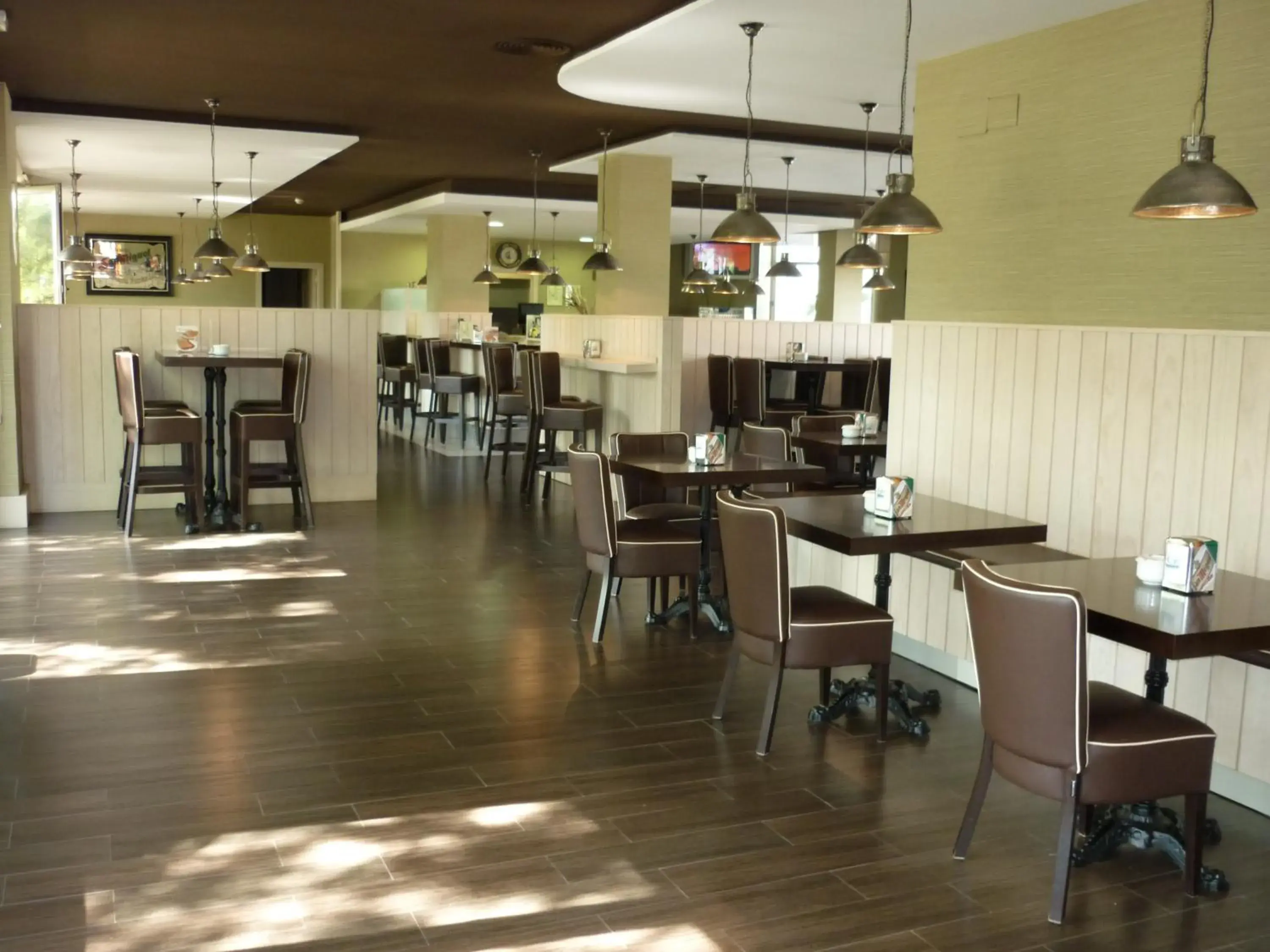 Lounge or bar in AGH Canet Lounge or bar in AGH Canet