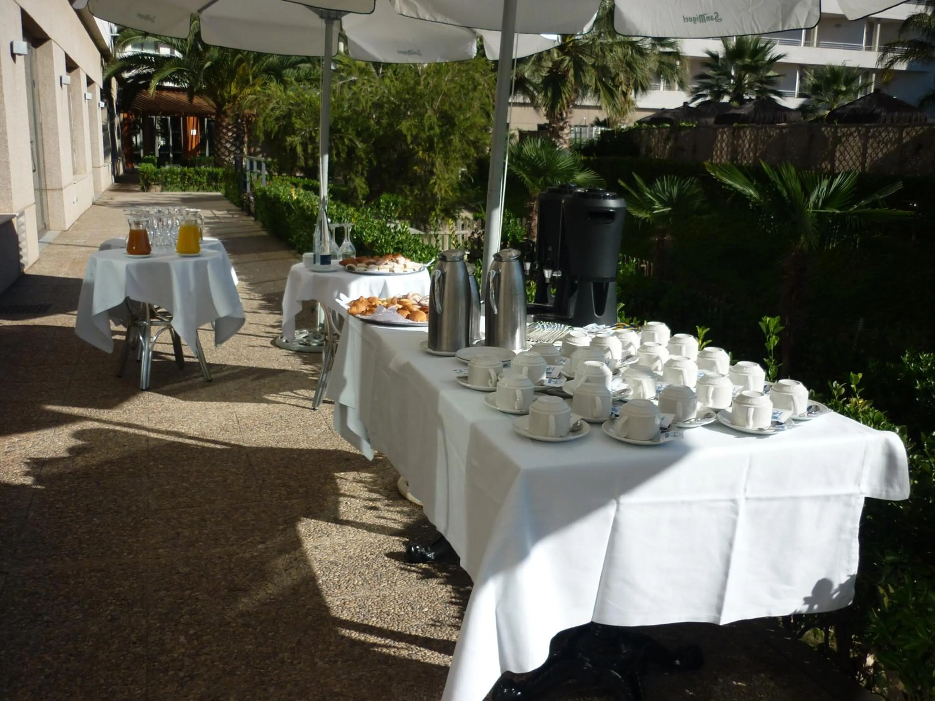 Business facilities in AGH Canet