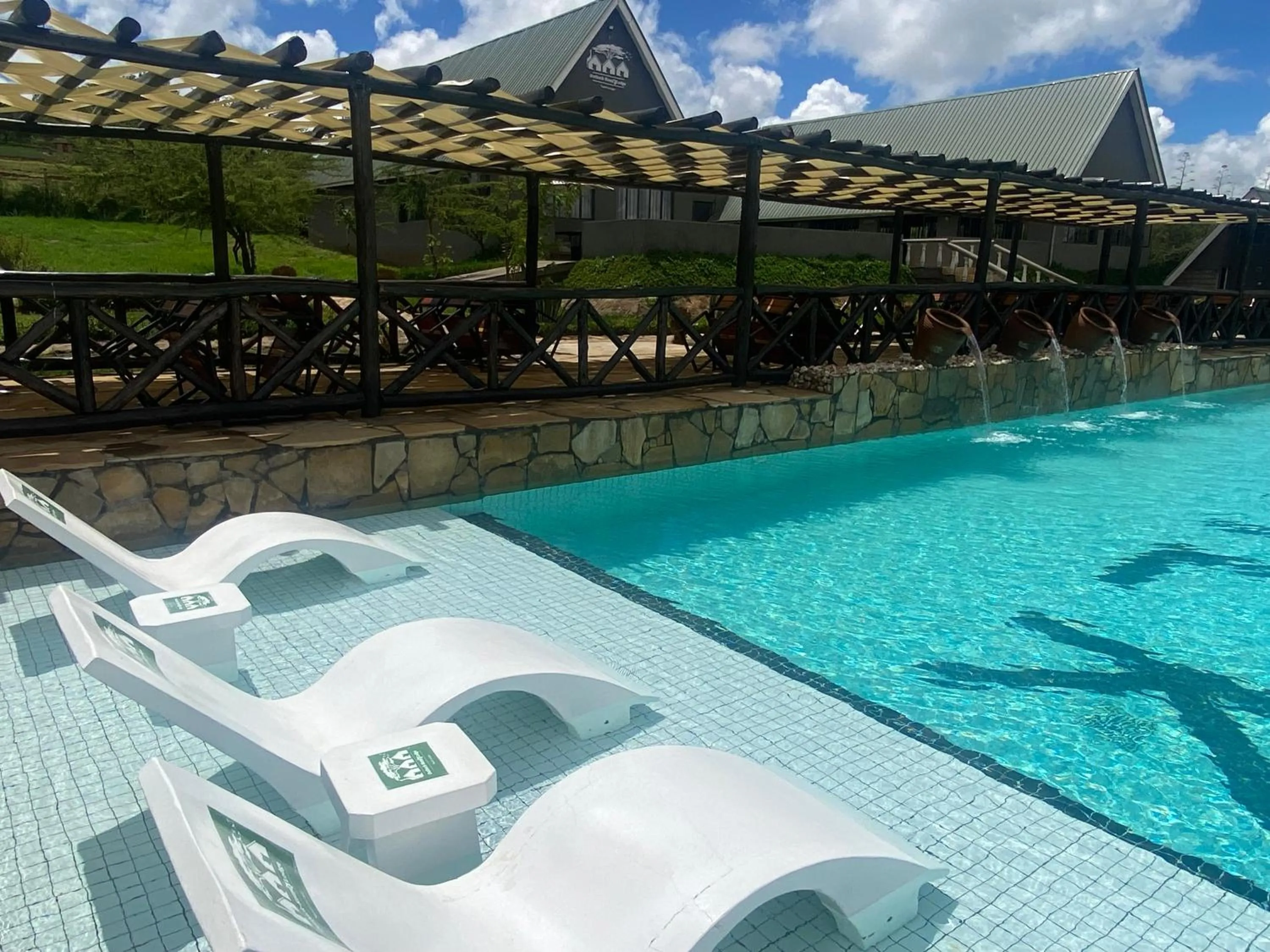 Swimming pool in Outback Kenya Lodge