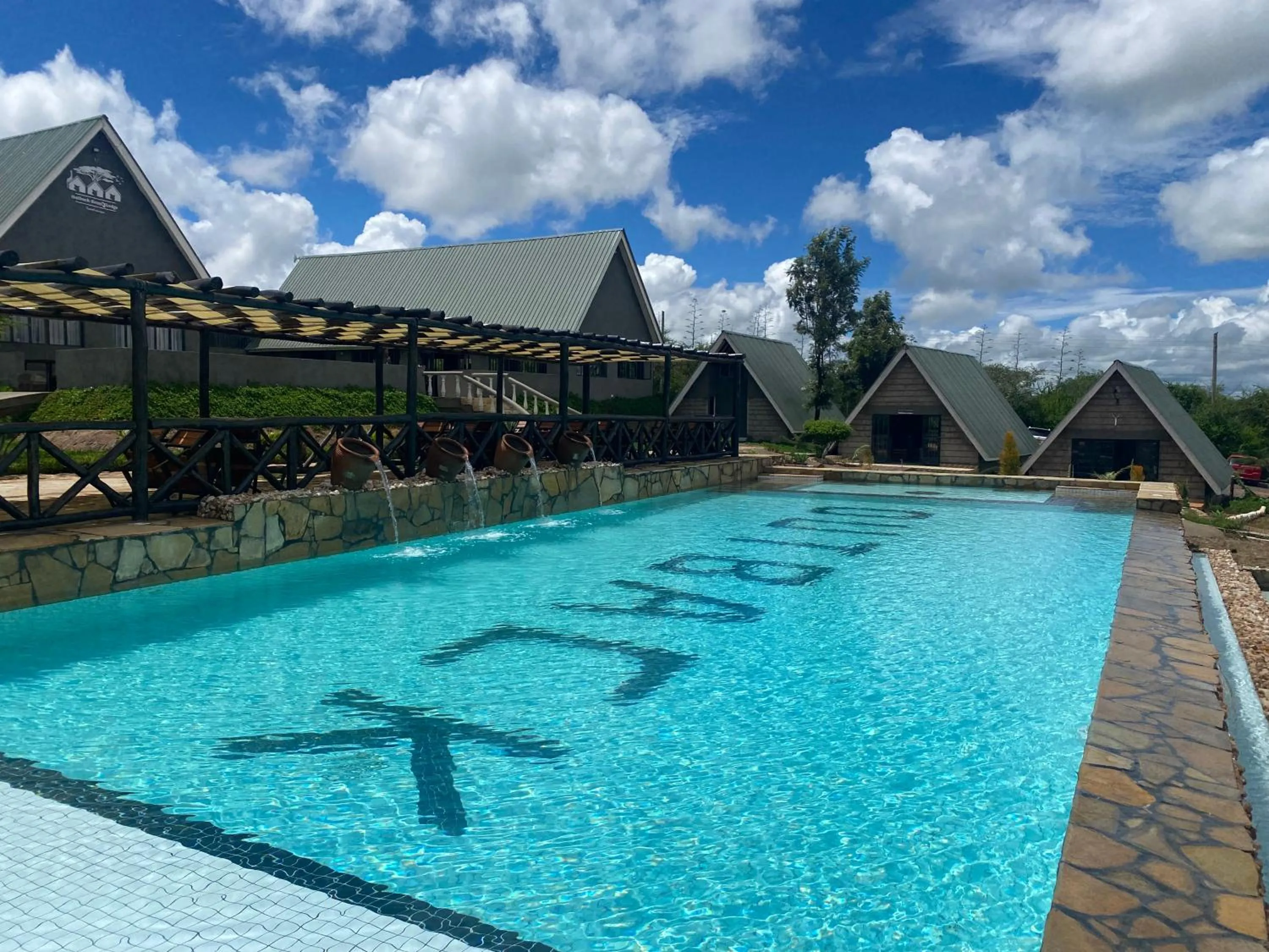 Swimming pool in Outback Kenya Lodge