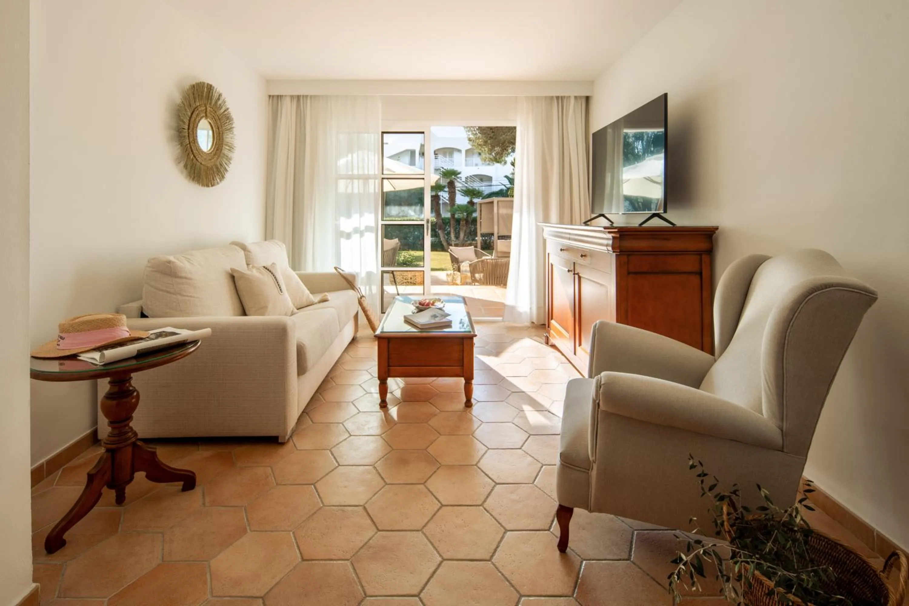 Living room in Melia Cala d'Or Boutique Hotel