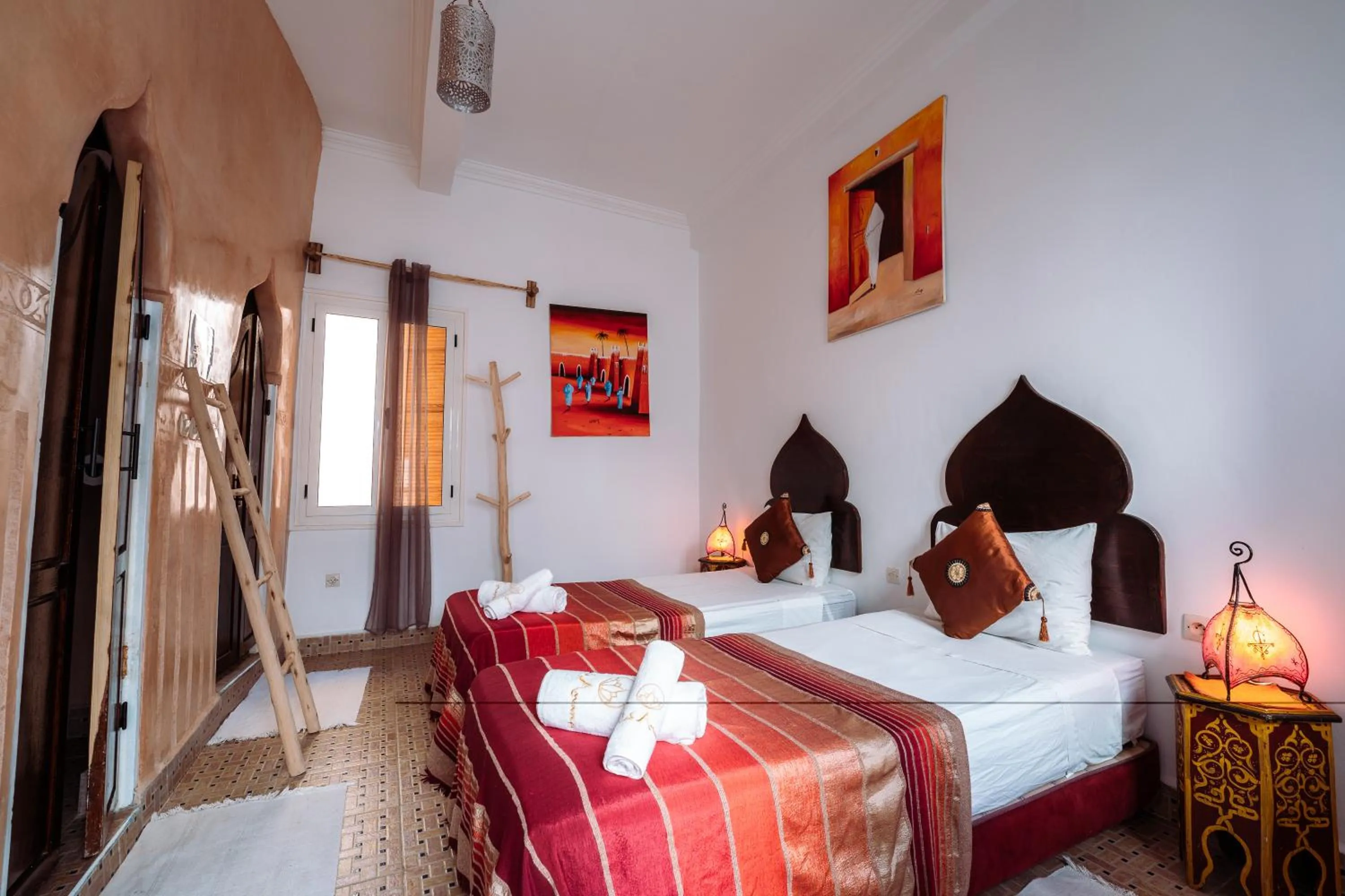 Photo of the whole room, Bed in RIAD AMANA