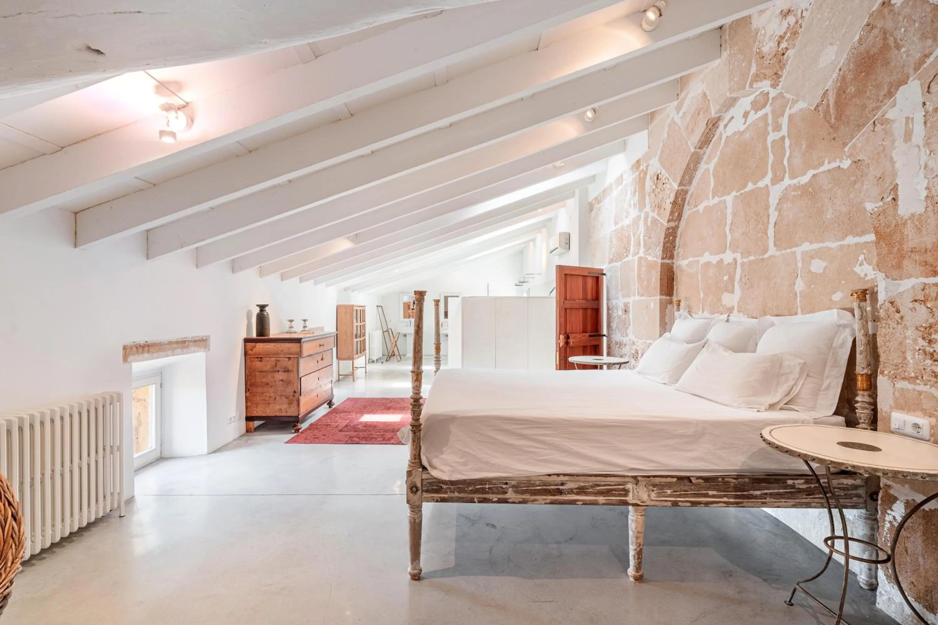 Property building, Bed in Can Felip