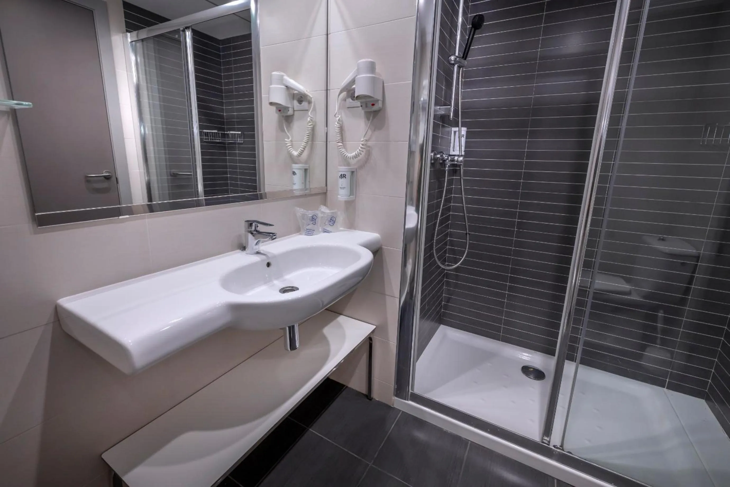 Bathroom in 4R Playa Park