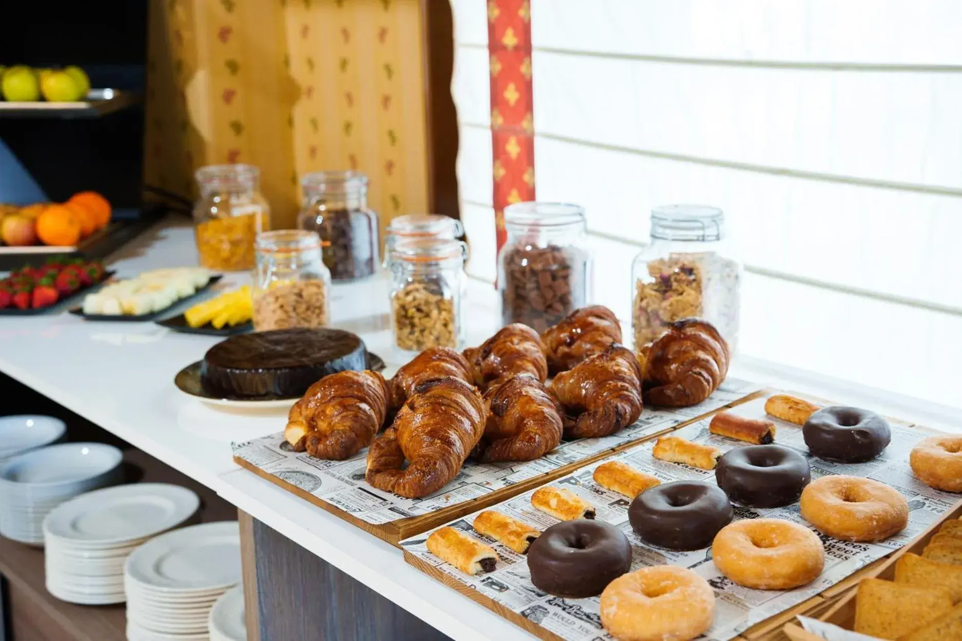 Buffet breakfast in Hotel Rey Arturo Burgos Buffet breakfast in Hotel Rey Arturo Burgos