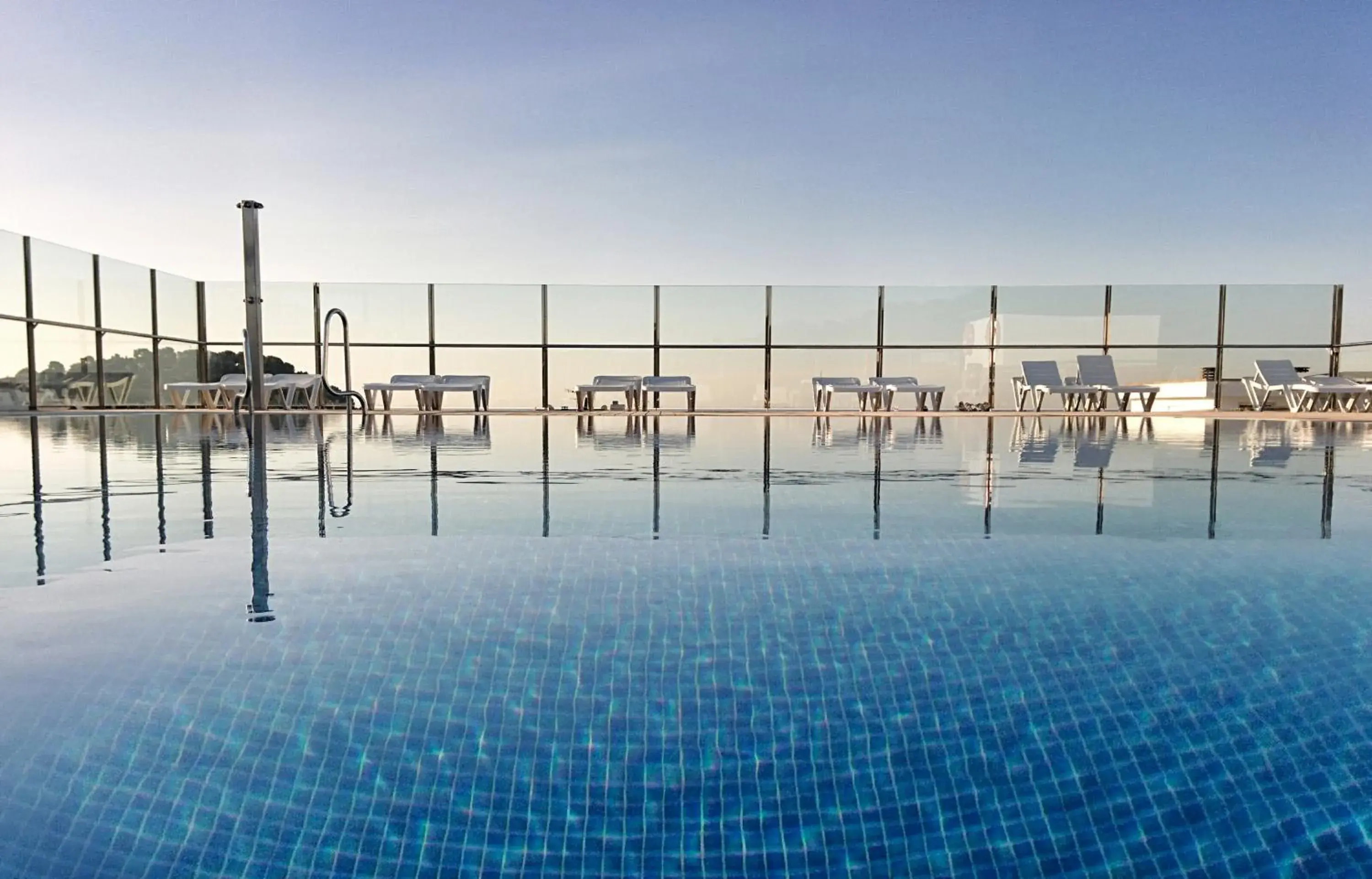 Swimming pool in Apartaments Condado by Marsol Swimming pool in Apartaments Condado by Marsol