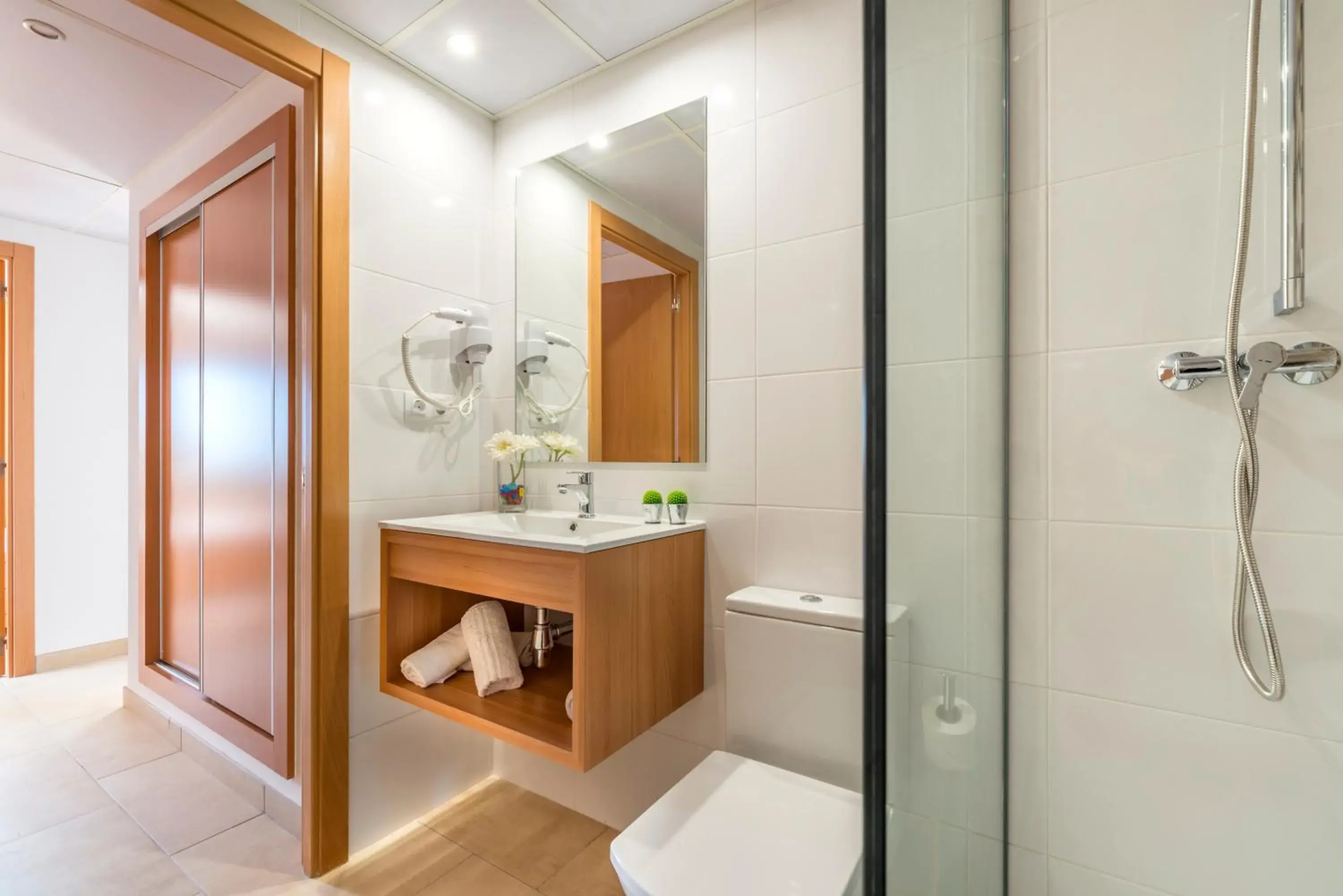 Bathroom in Apartaments Condado by Marsol Bathroom in Apartaments Condado by Marsol