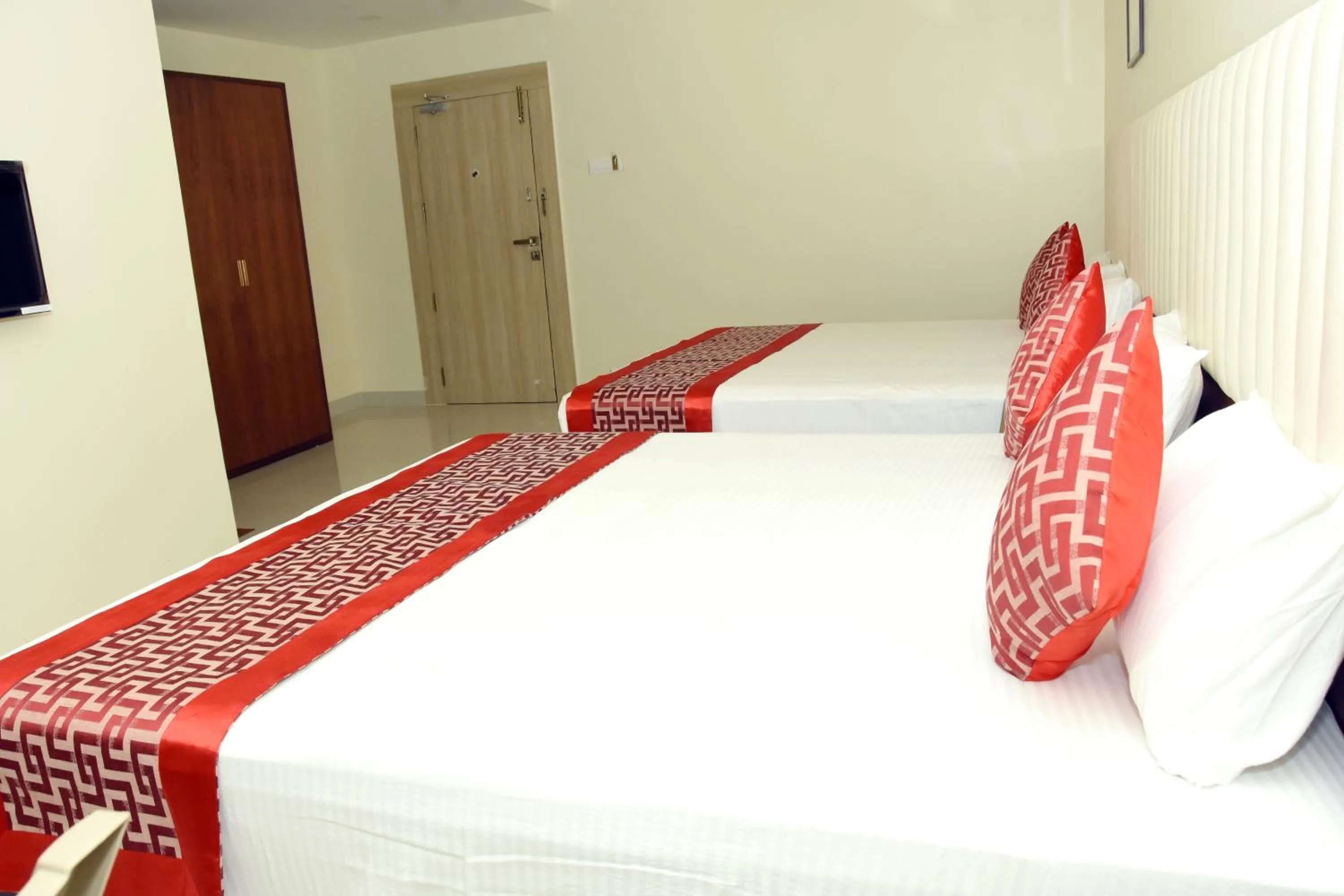 Bed in Sri Aswin Grand