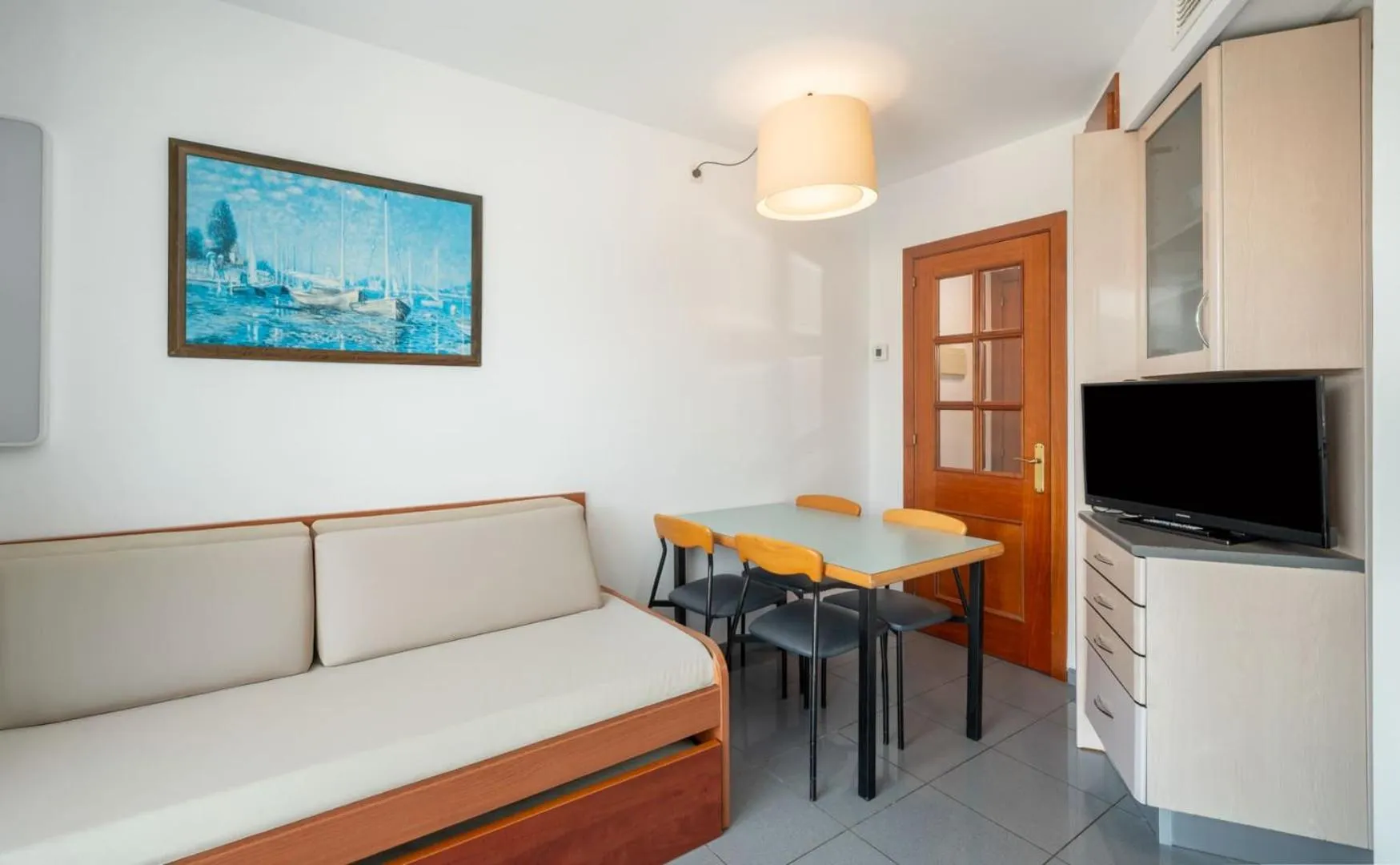 TV and multimedia in Apartaments Blau by Marsol