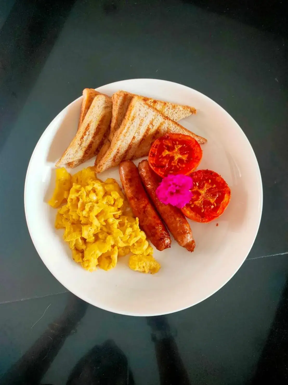 Food in Pailin Hill Hotel Patong Food in Pailin Hill Hotel Patong