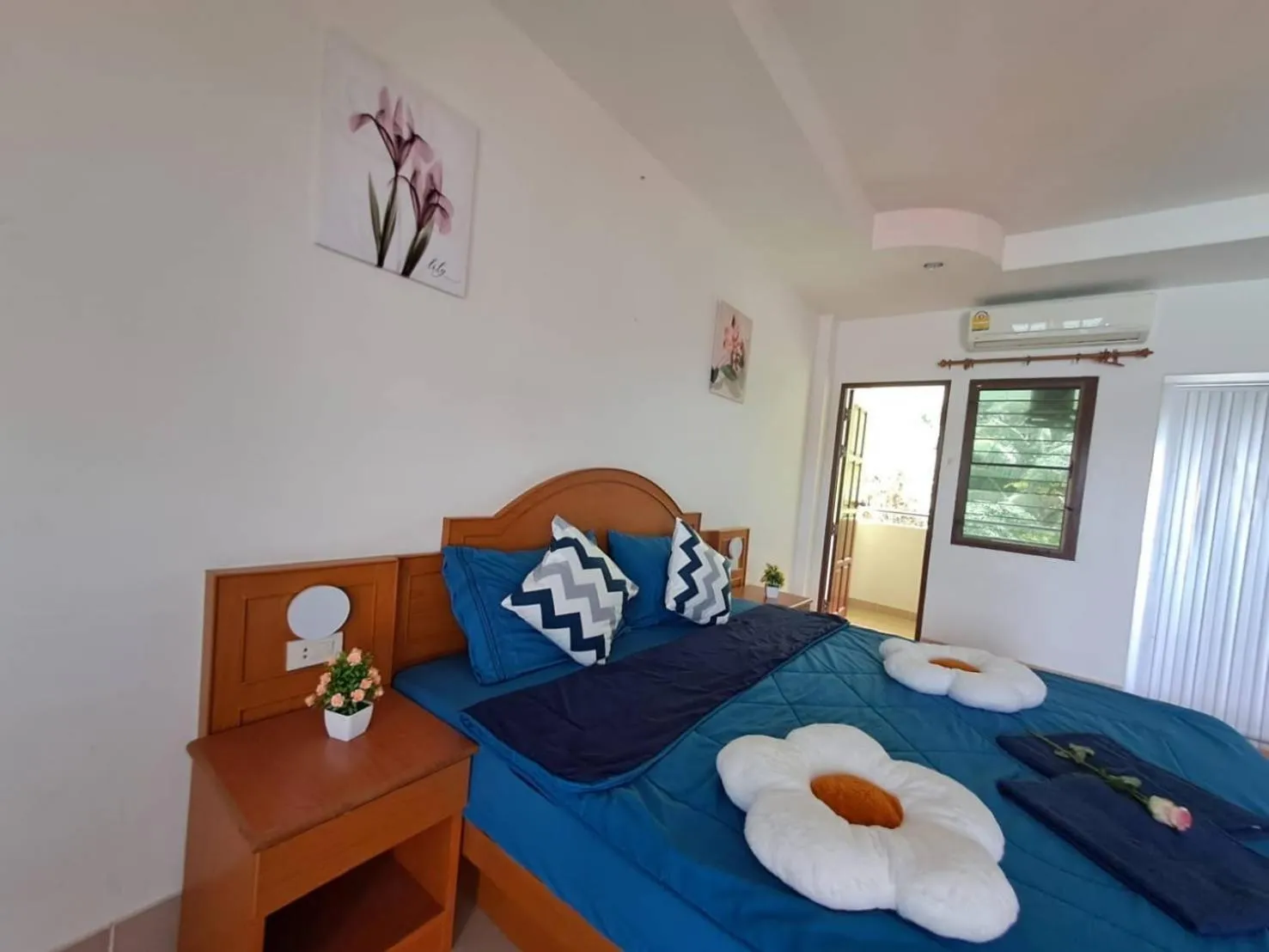 Bed in Pailin Hill Hotel Patong