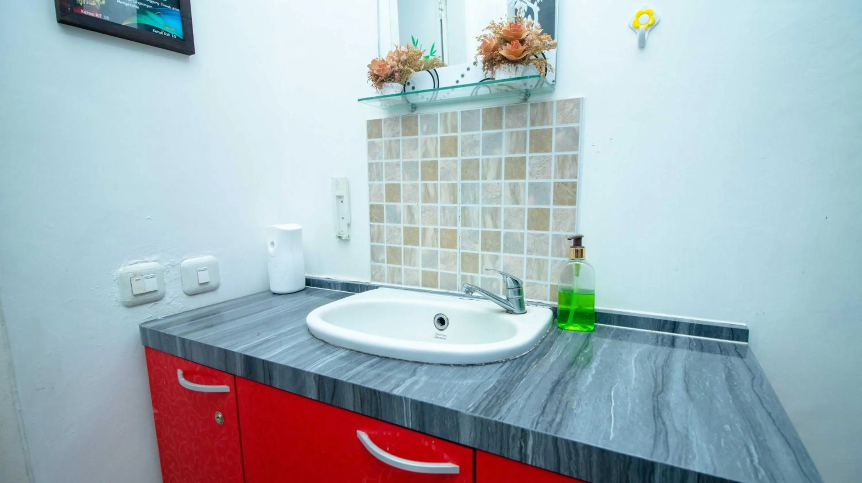 bidet in Villa Shiny with Karaoke & Chill Spot