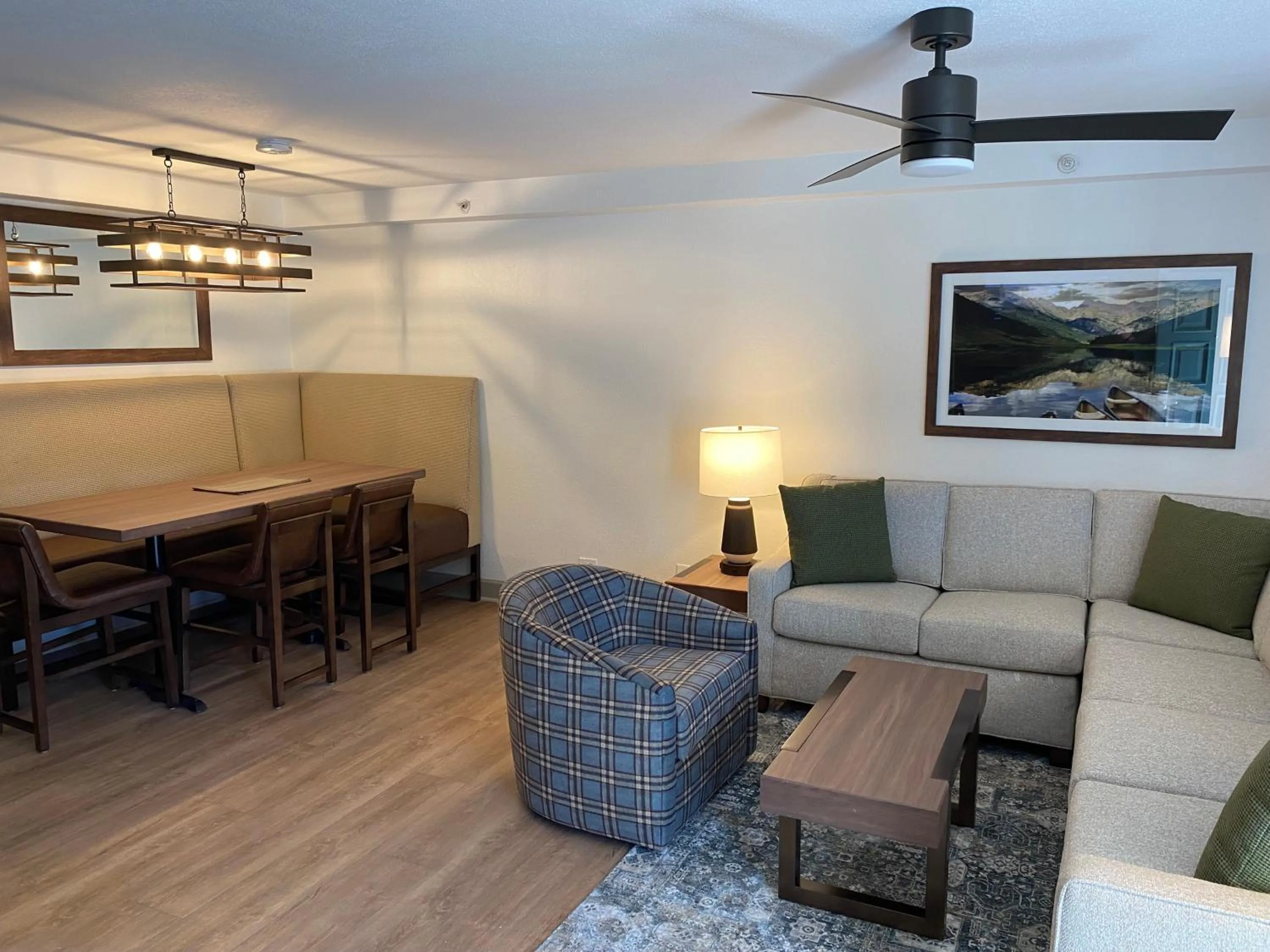 Living room in Bluegreen's StreamSide at Vail