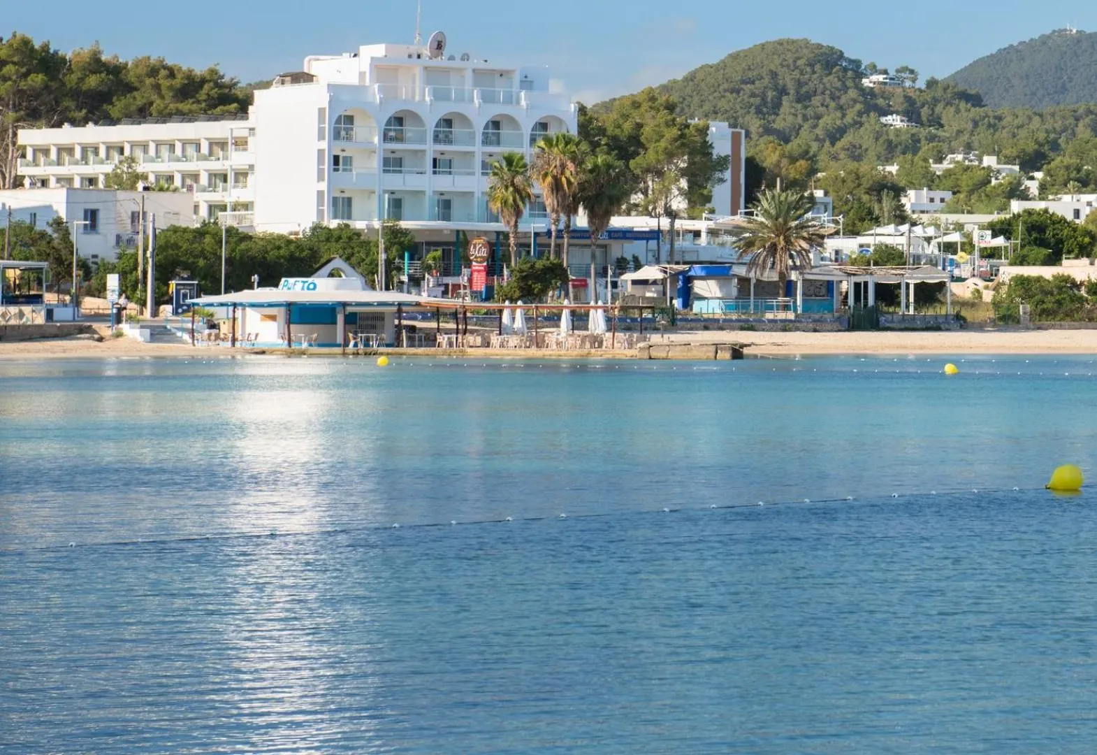 Property building in Apartamentos La Kiki