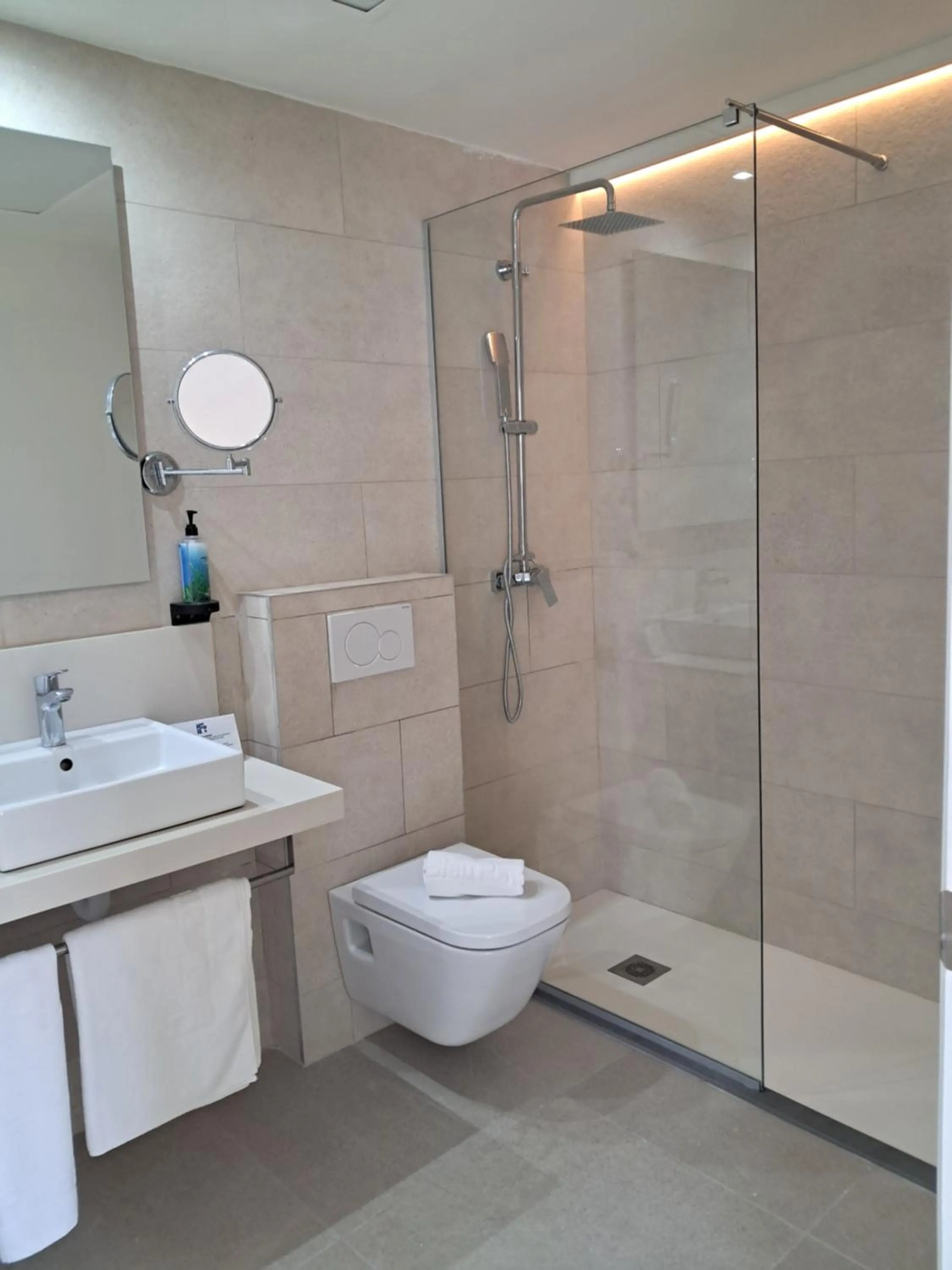 Bathroom in Hotel El Pinar