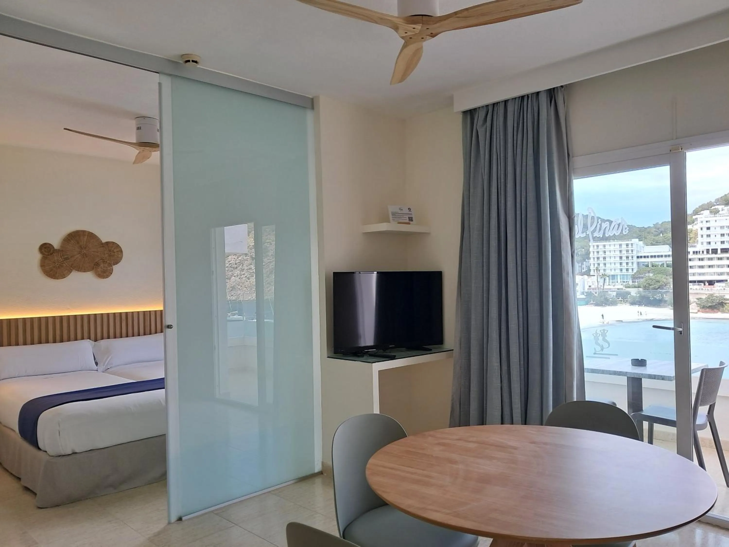 Photo of the whole room, Bed in Hotel El Pinar