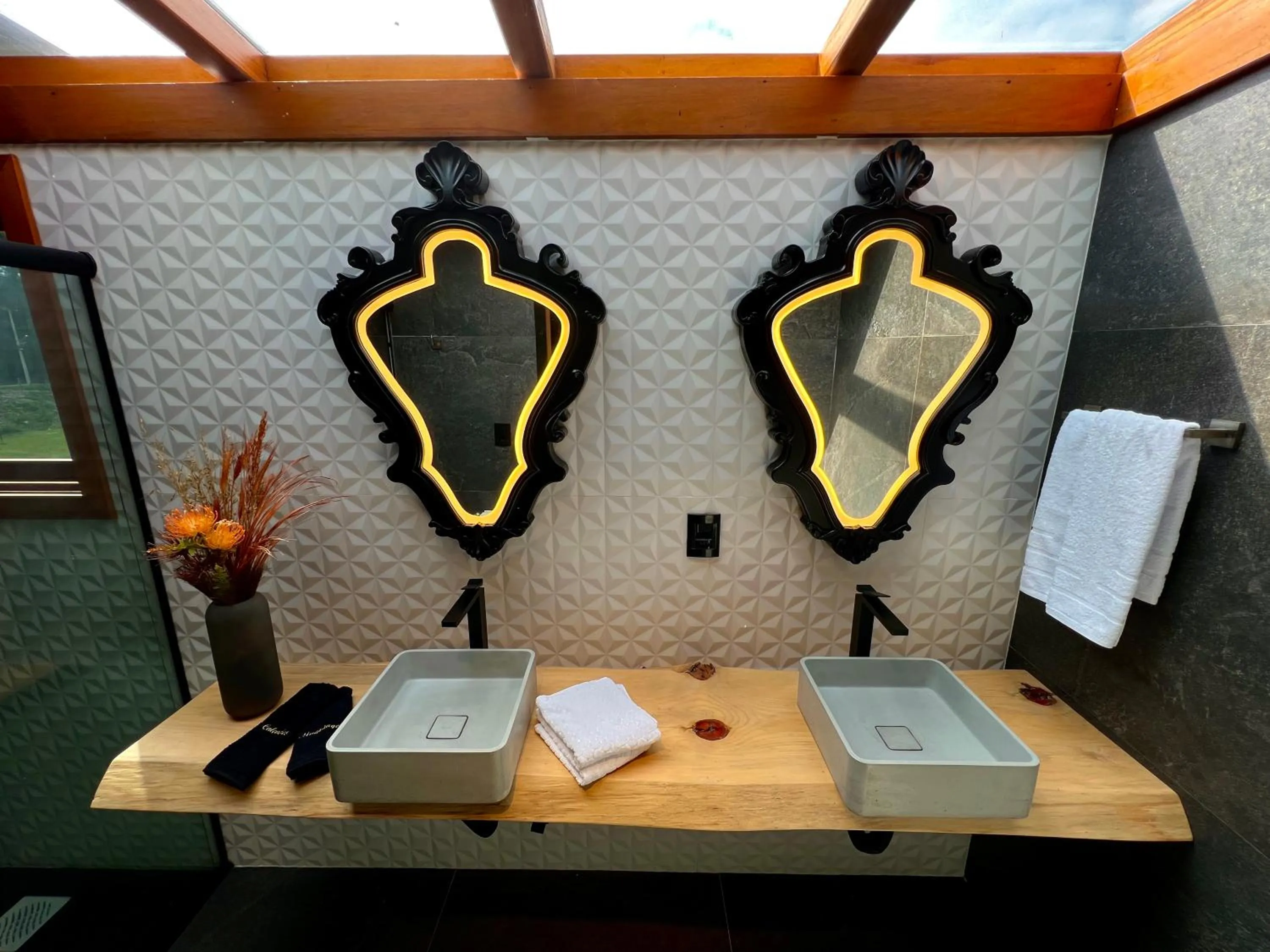 Bathroom in WoodStone Hotel Fazenda