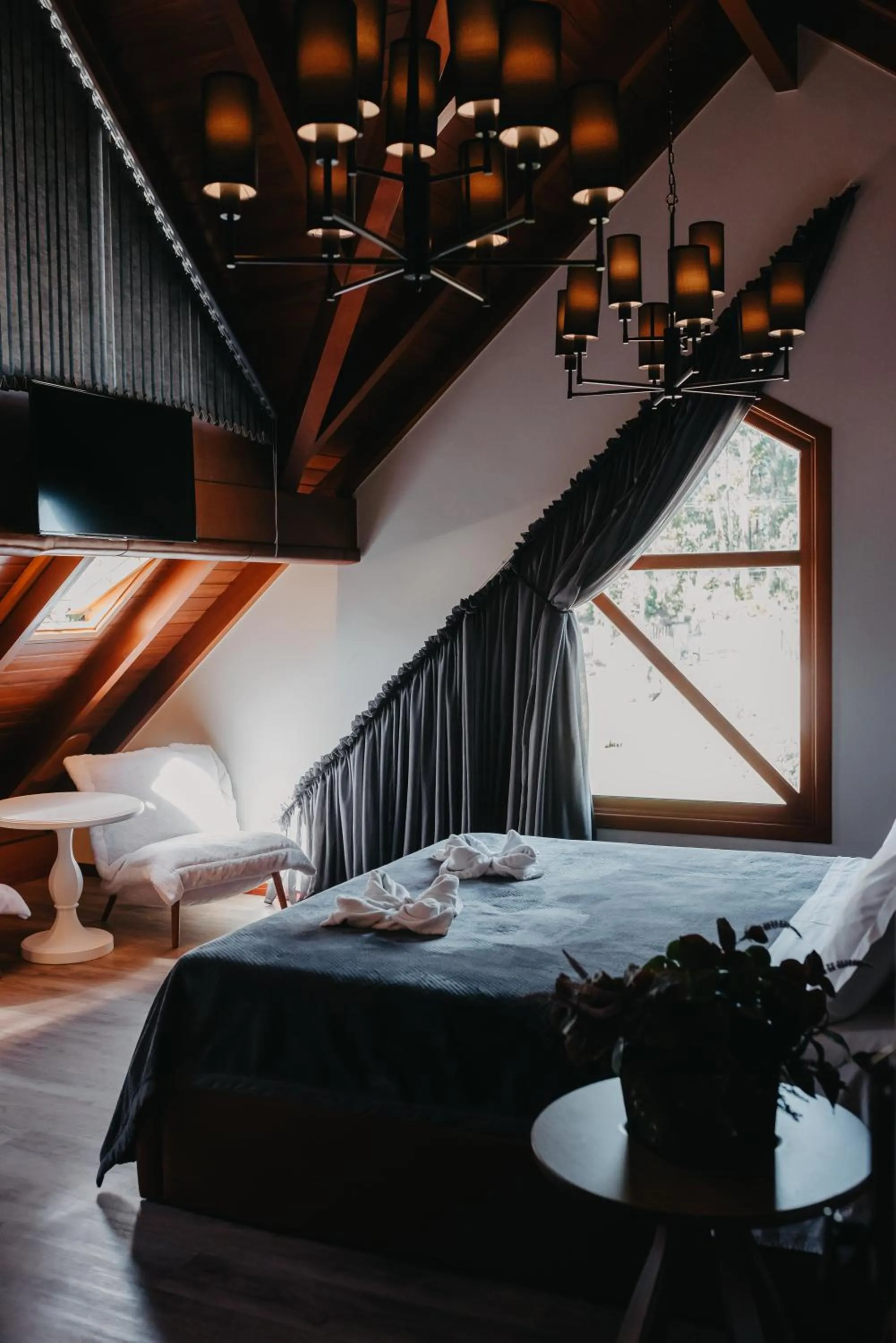 Bedroom, Bed in WoodStone Hotel Fazenda