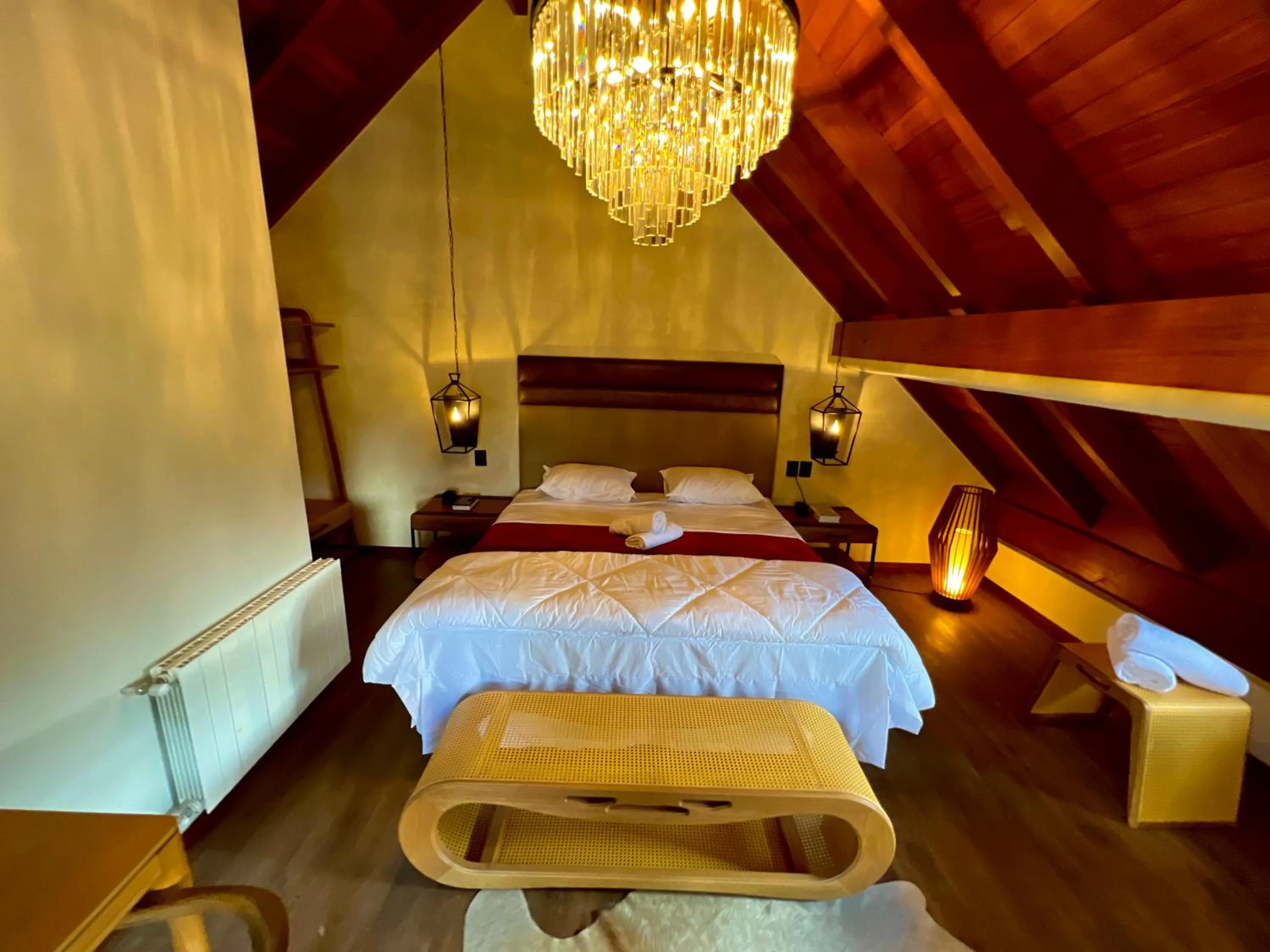 Photo of the whole room, Bed in WoodStone Hotel Fazenda