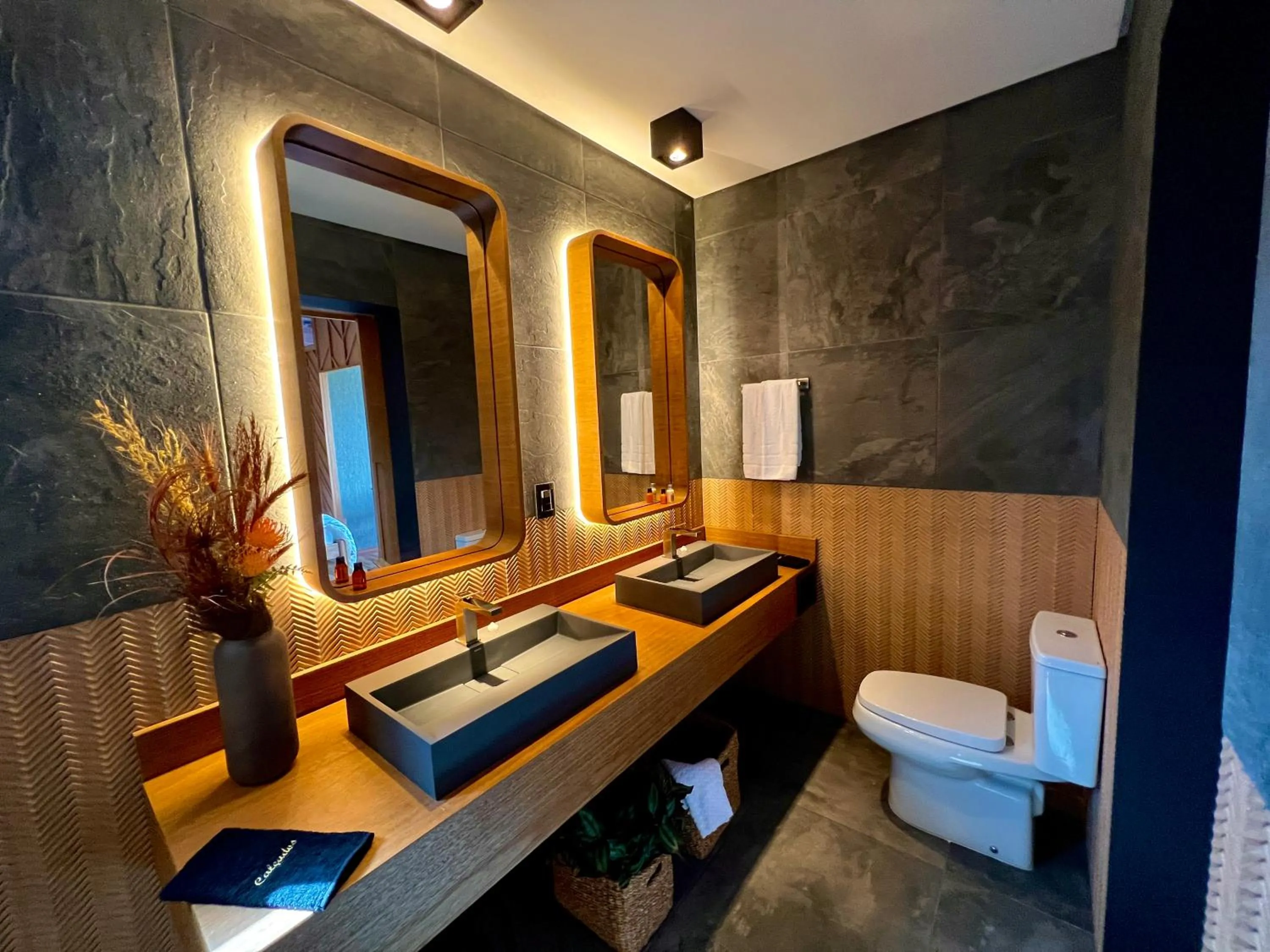 Toilet in WoodStone Hotel Fazenda