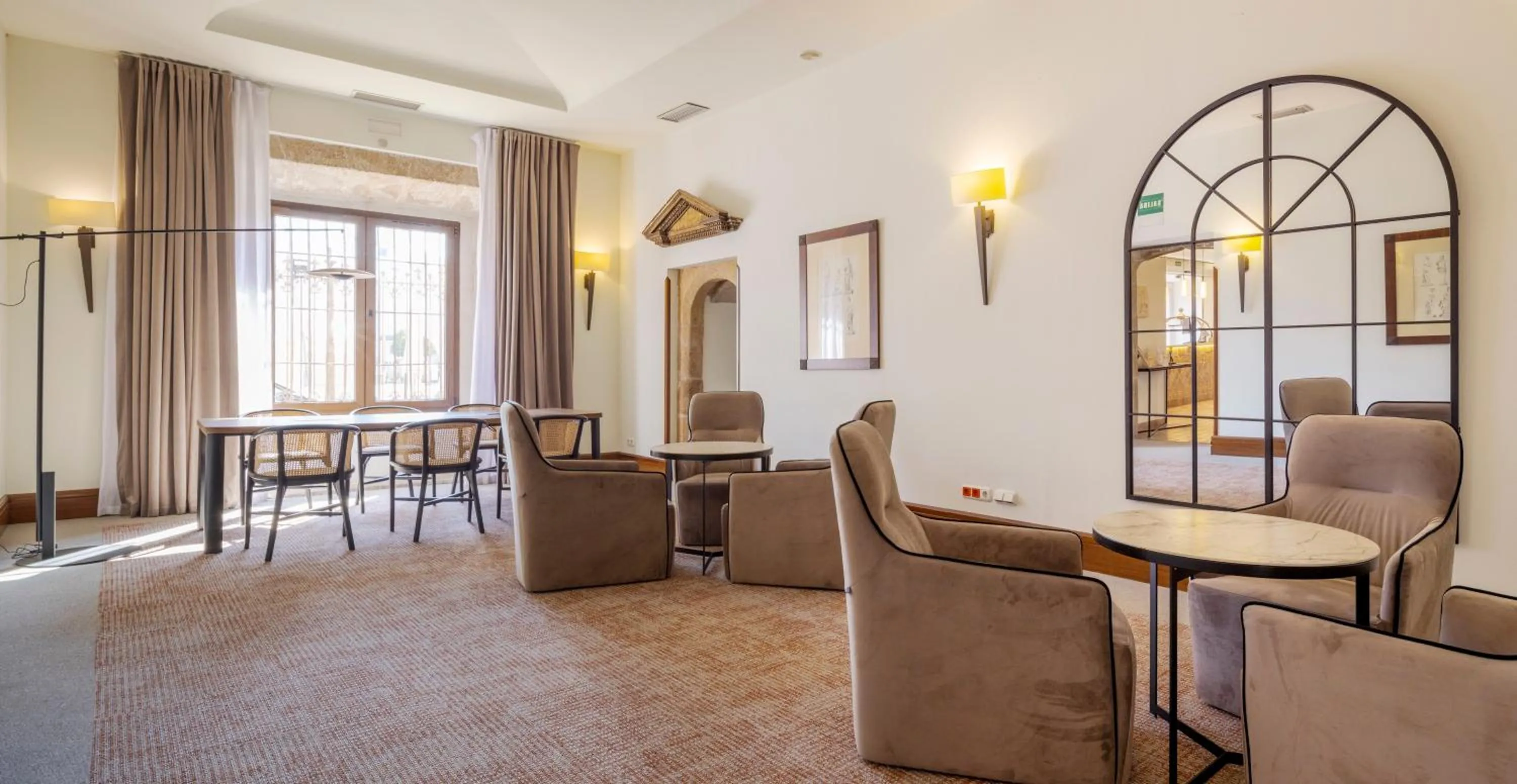 Meeting/conference room in Hotel Ilunion Mérida Palace