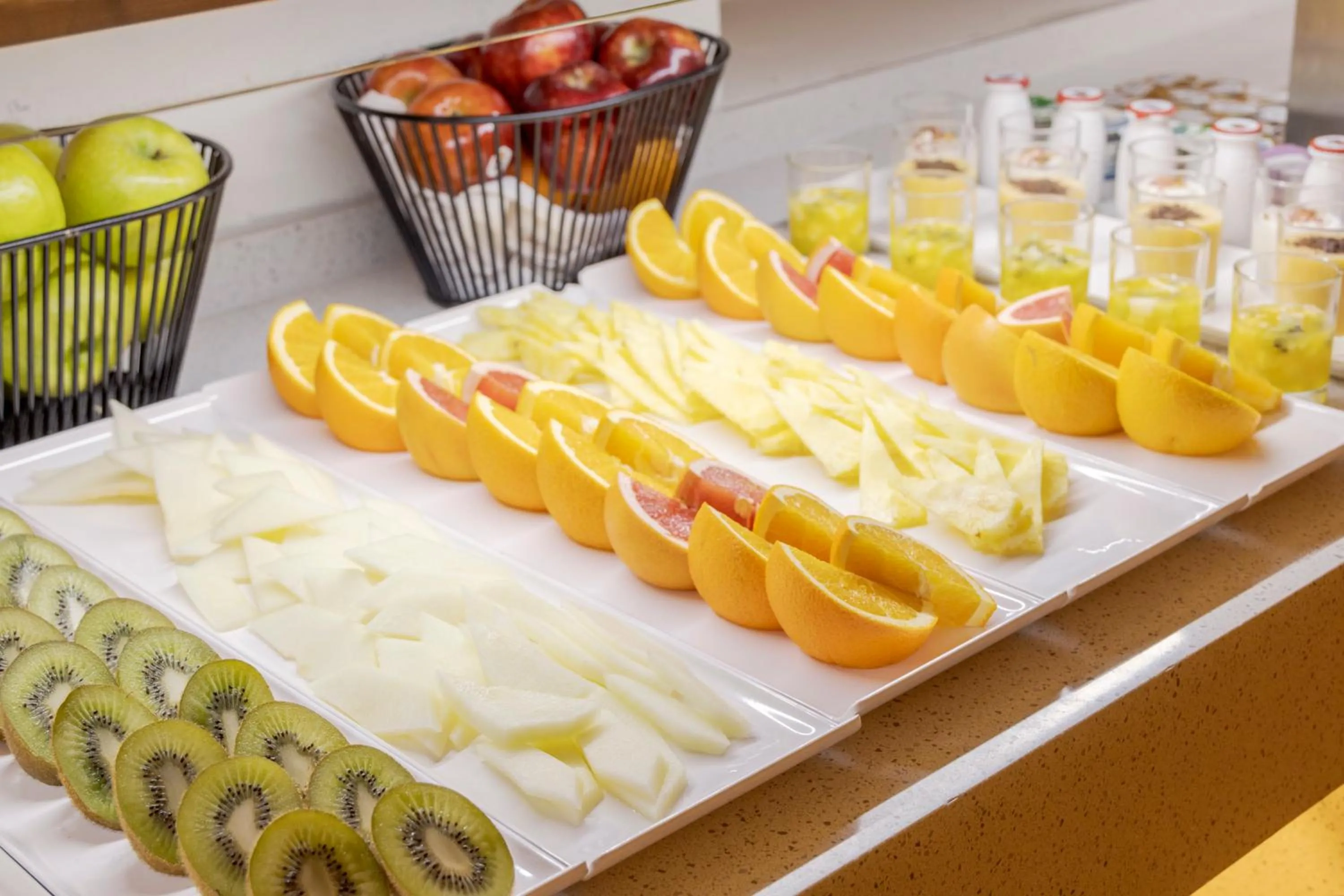 Buffet breakfast in Hotel Ilunion Mérida Palace