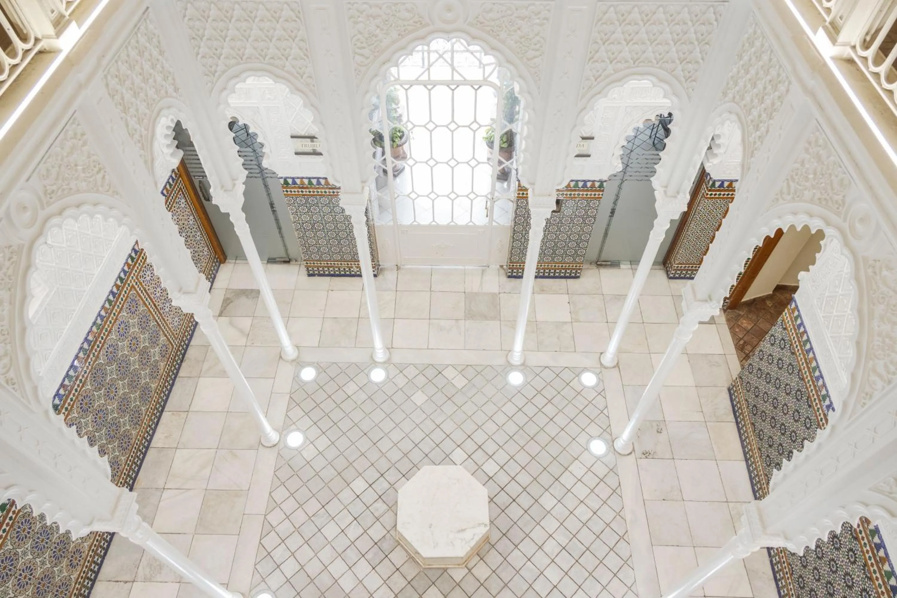 Patio in Hotel Ilunion Mérida Palace