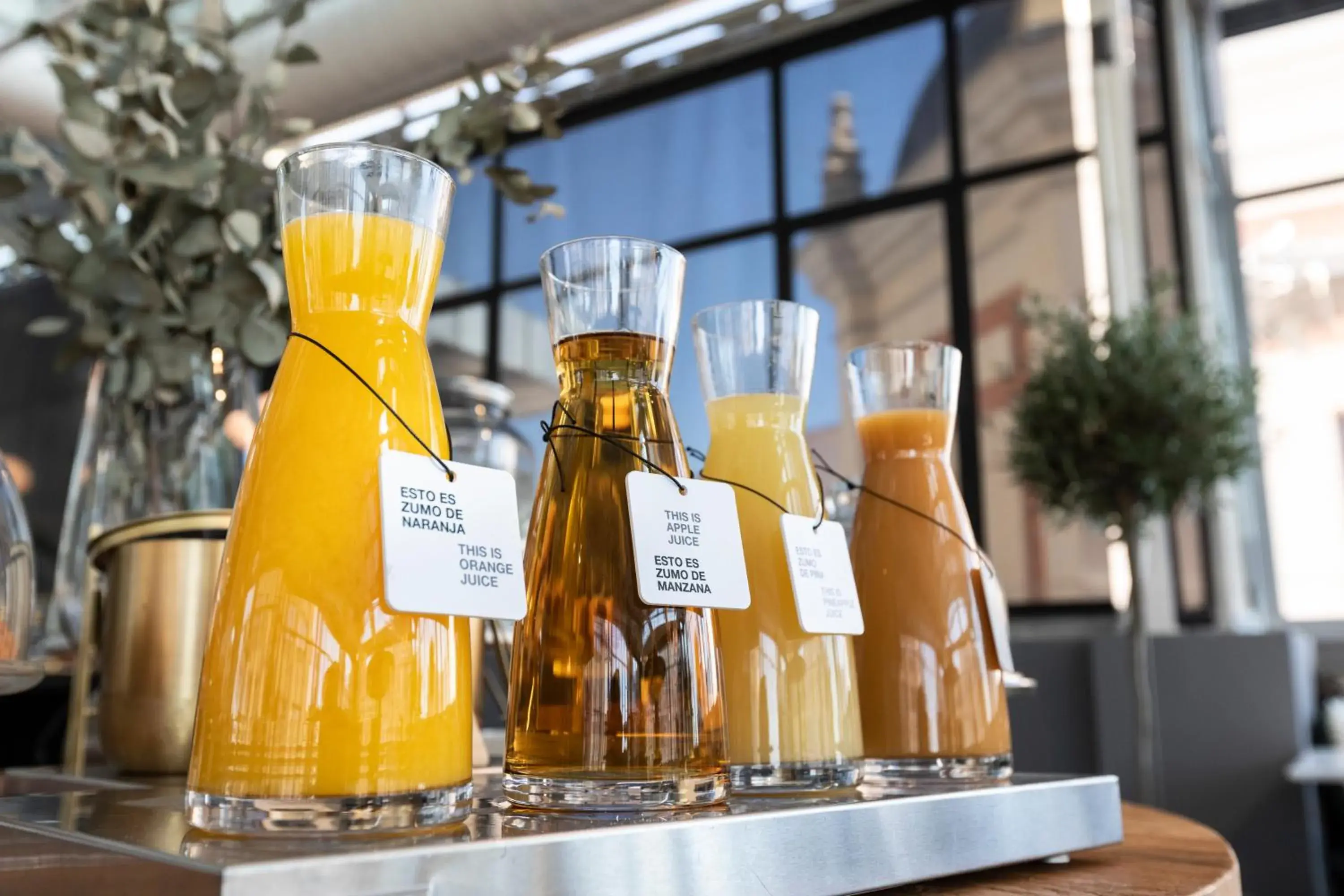 Buffet breakfast in Petit Palace Alcalá Buffet breakfast in Petit Palace Alcalá