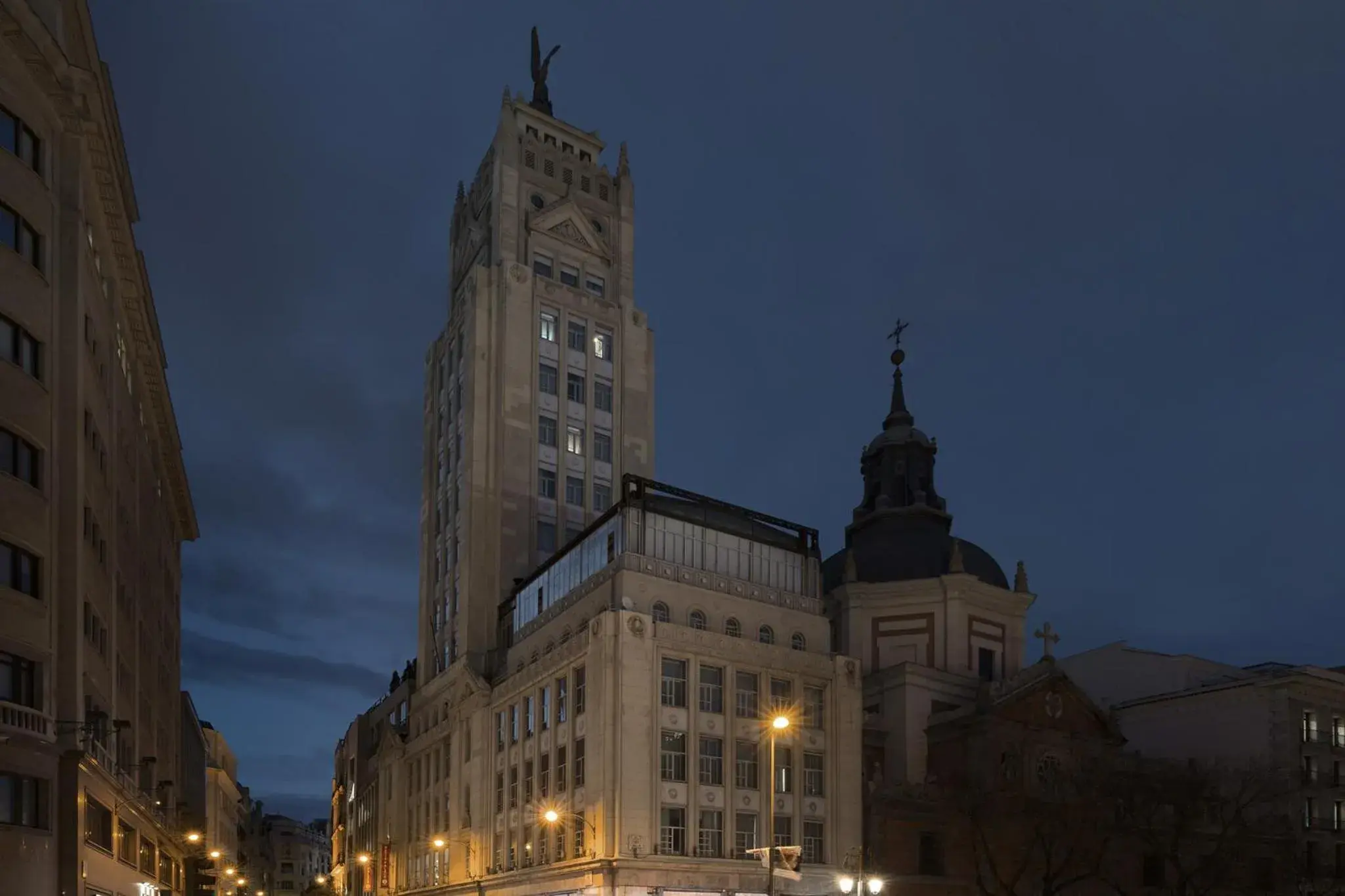 Facade/entrance in Petit Palace Alcalá Facade/entrance in Petit Palace Alcalá