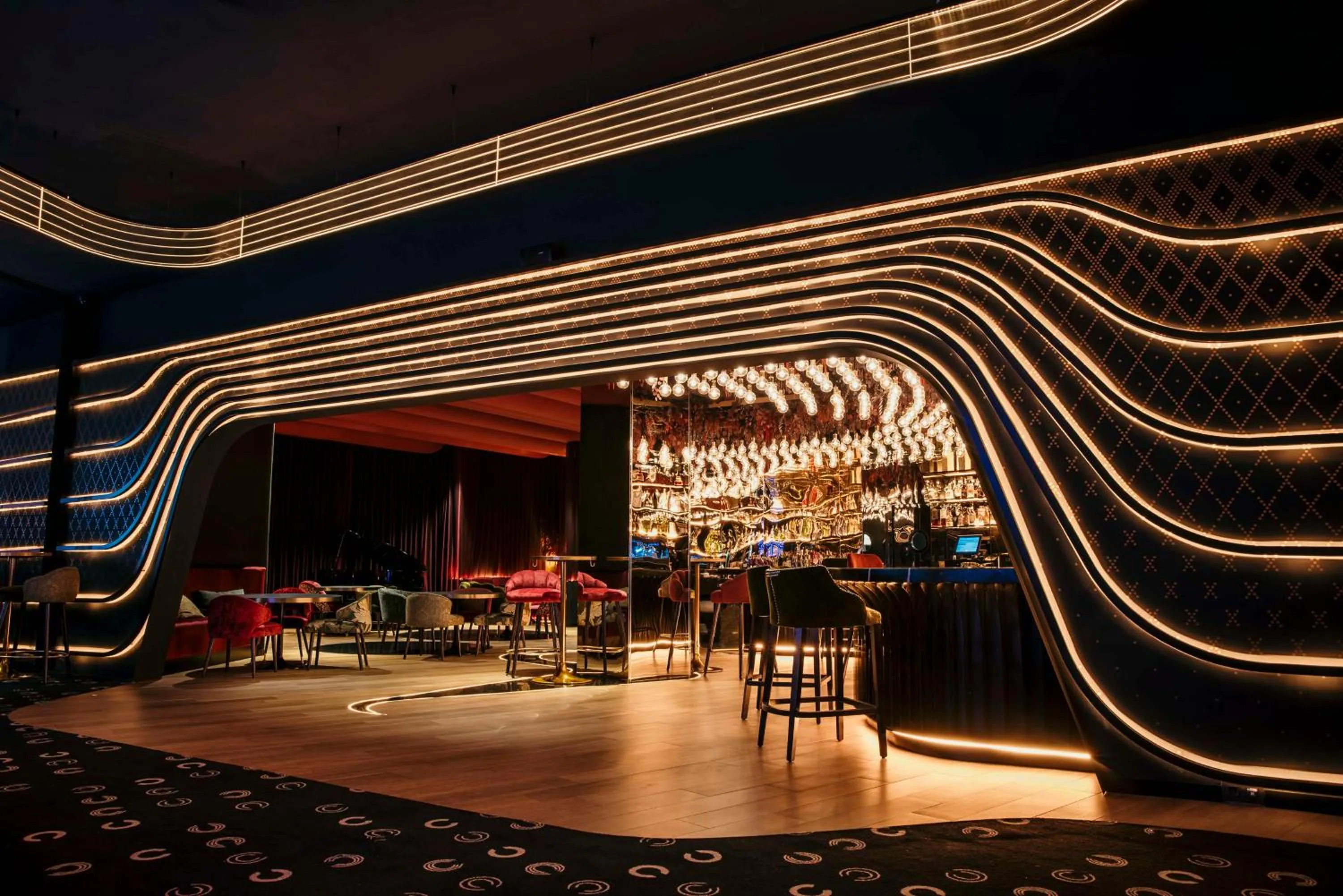 Lounge or bar in NH Gran Hotel Casino de Extremadura