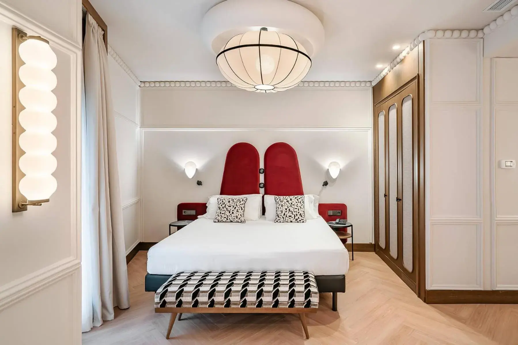 Photo of the whole room, Bed in Vincci Soho Photo of the whole room, Bed in Vincci Soho