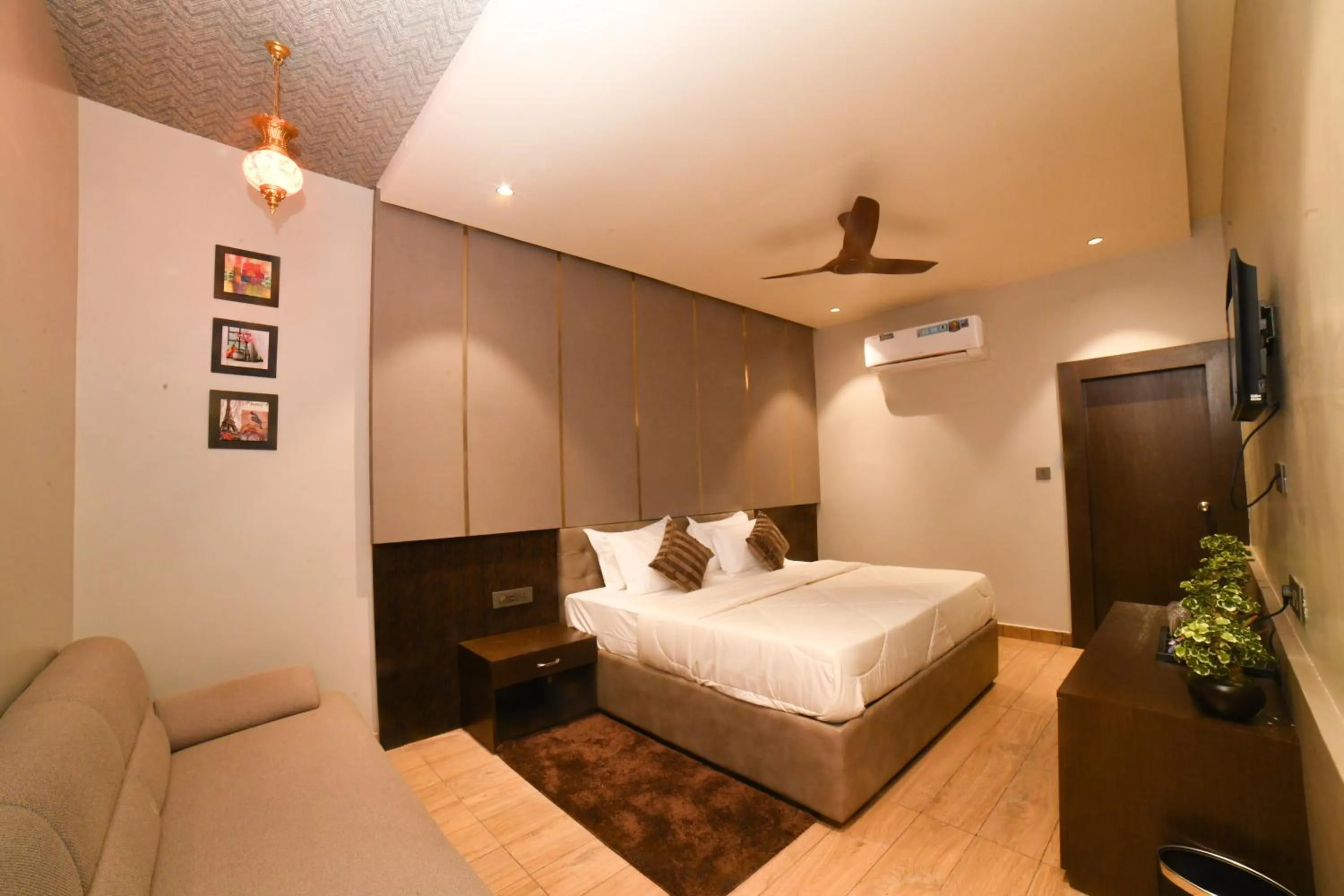 Bed in The Out House Pushkar