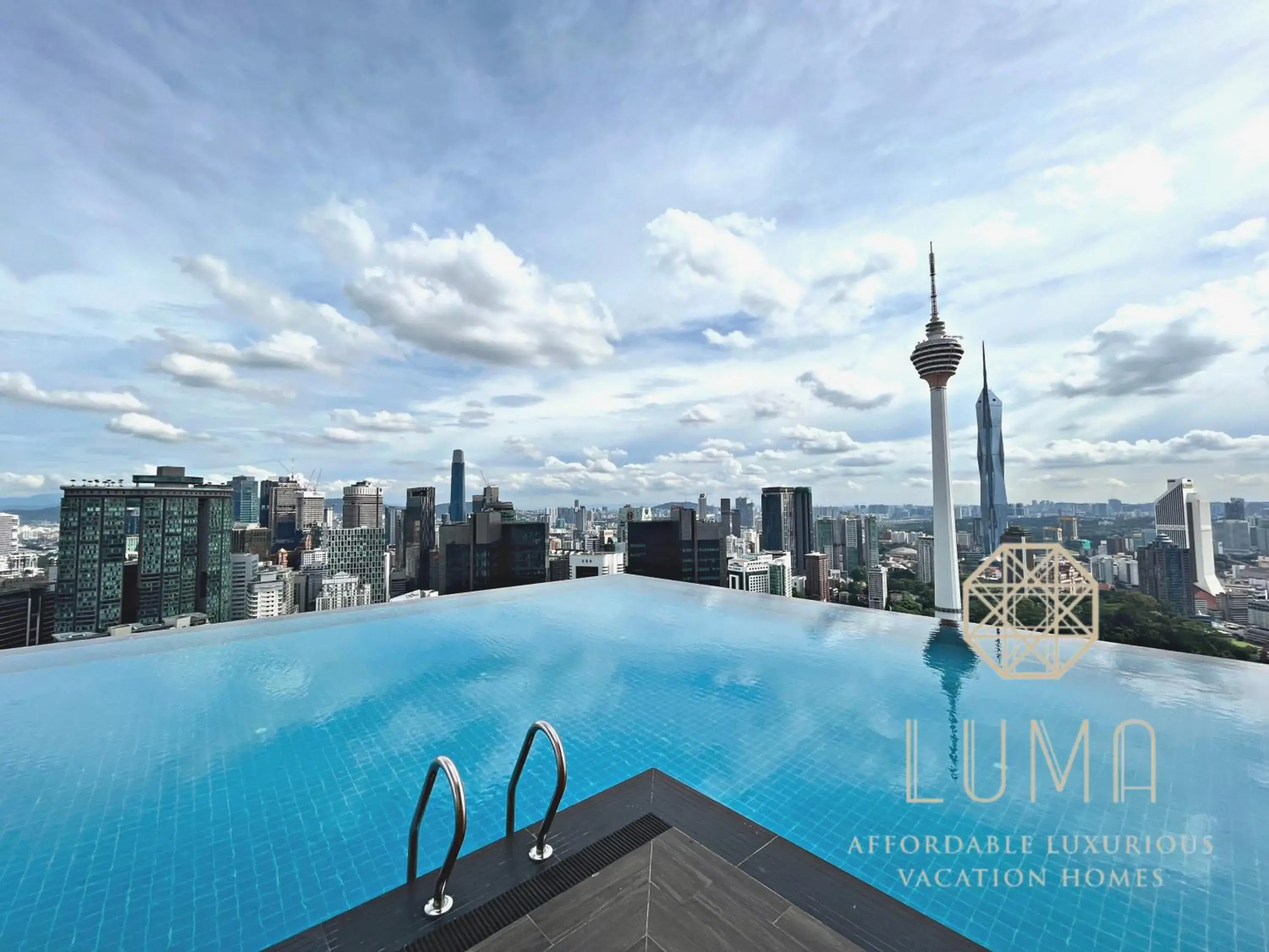 Pool view in The Platinum 2 Kuala Lumpur by LUMA Pool view in The Platinum 2 Kuala Lumpur by LUMA