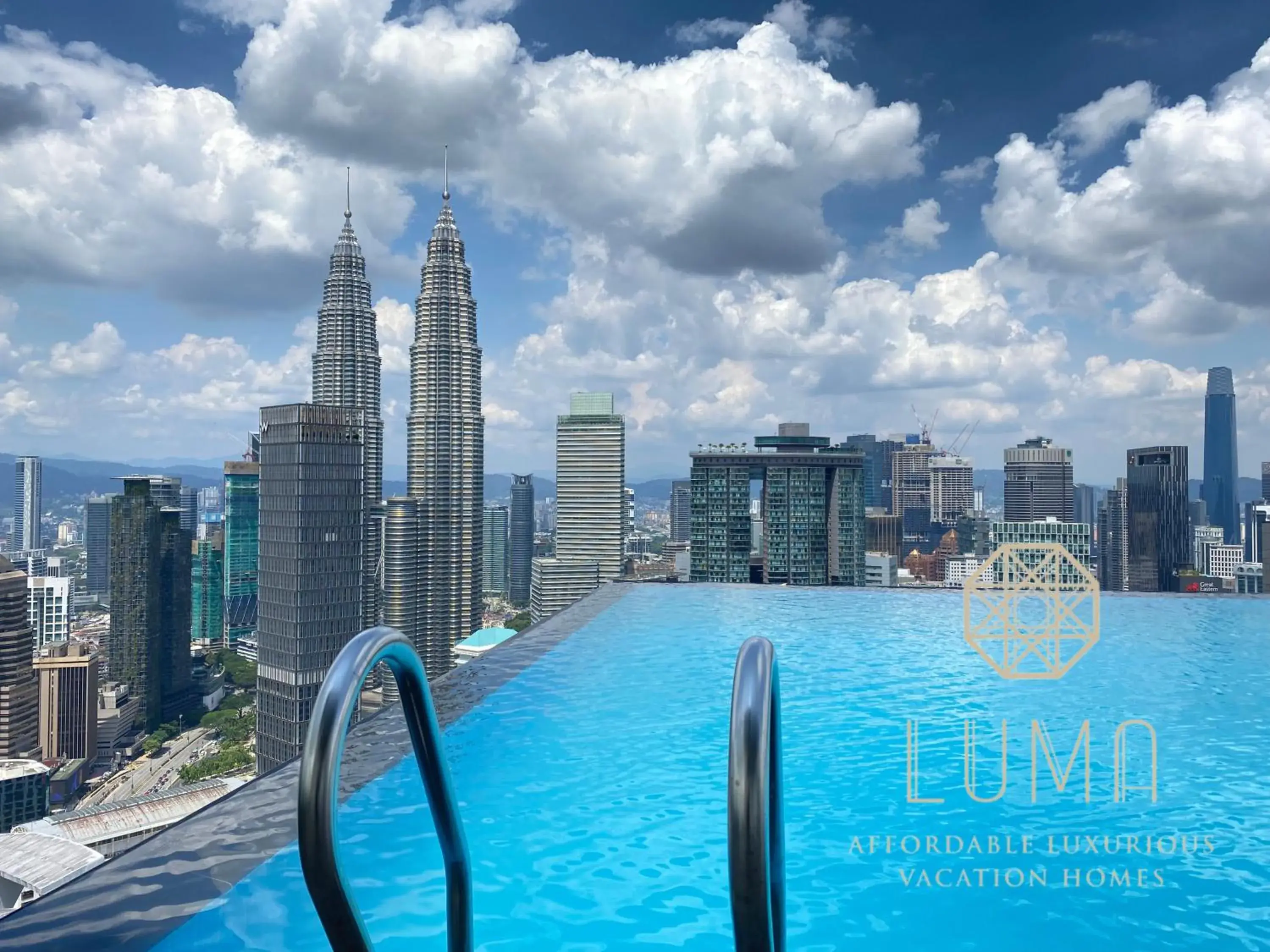 Pool view in The Platinum 2 Kuala Lumpur by LUMA Pool view in The Platinum 2 Kuala Lumpur by LUMA