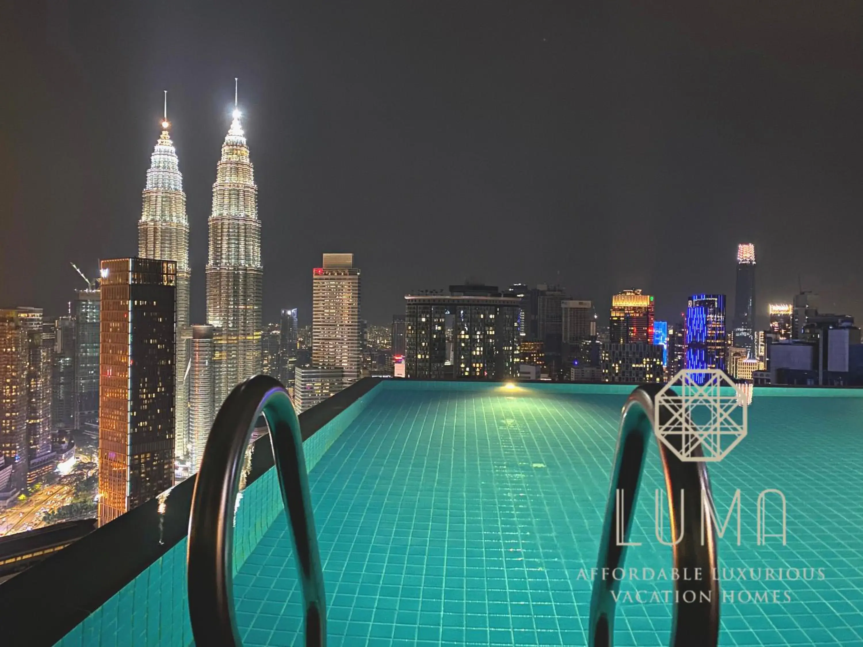 Pool view in The Platinum 2 Kuala Lumpur by LUMA Pool view in The Platinum 2 Kuala Lumpur by LUMA