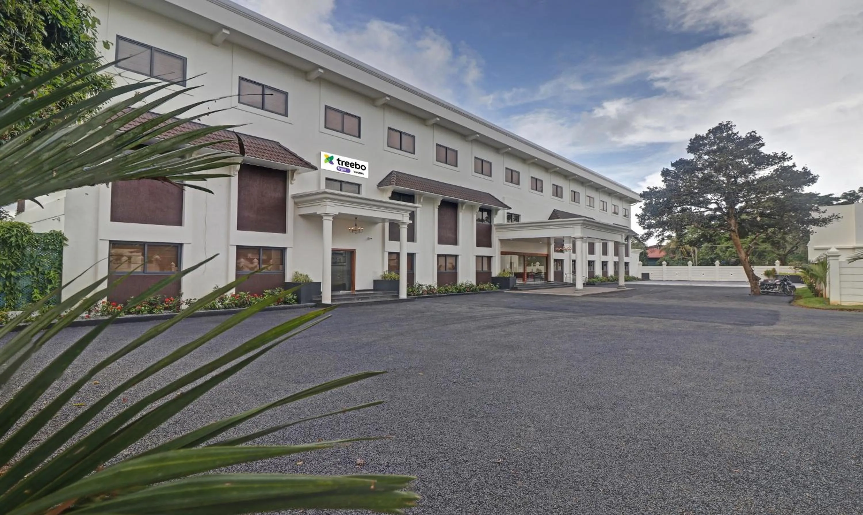 Property building in Treebo Premium Vahada 7 Minutes Drive From Ambalapuzha Sree Krishna Swamy Temple