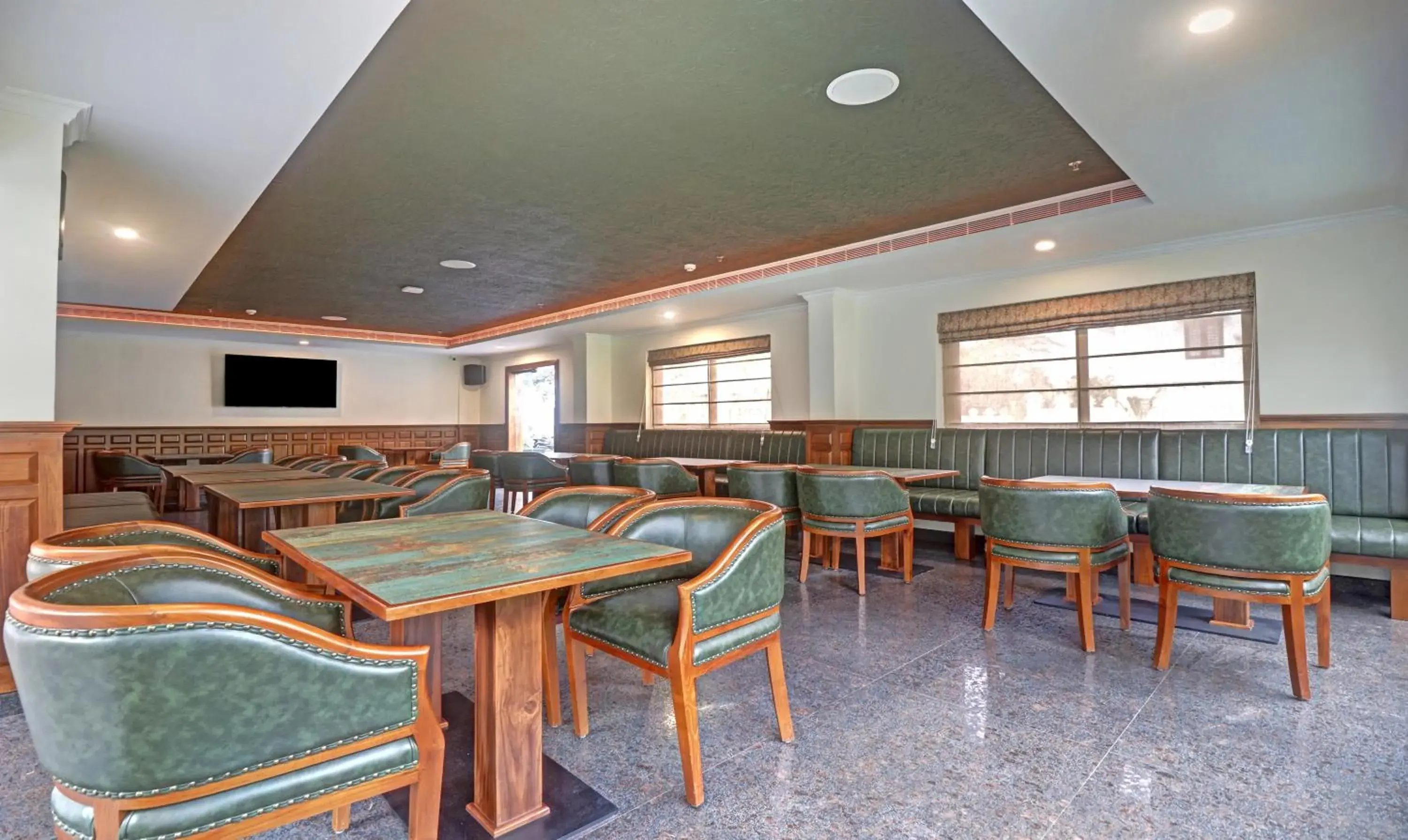 Restaurant/places to eat in Treebo Premium Vahada 7 Minutes Drive From Ambalapuzha Sree Krishna Swamy Temple Restaurant/places to eat in Treebo Premium Vahada 7 Minutes Drive From Ambalapuzha Sree Krishna Swamy Temple